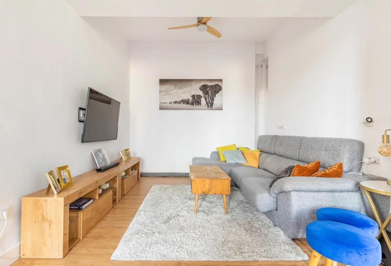 Habitación en casa particular Preciosa Con Terraza Y Bano Exclusivo Valencia