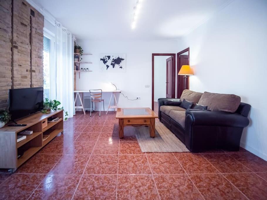 Ac Germanias Apartamento
