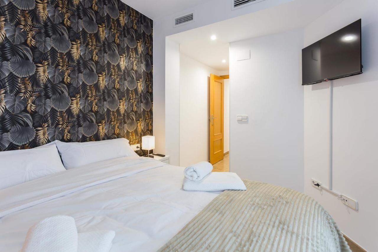 Piso Familiar Cerca Del Centro, Ac Y Wifi Gratis * Valencia