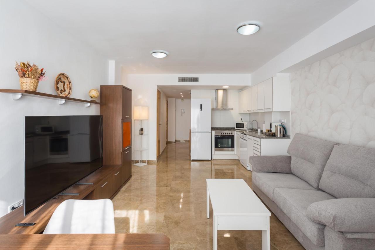 Apartment Piso Familiar Cerca Del Centro, Ac Y Wifi Gratis *