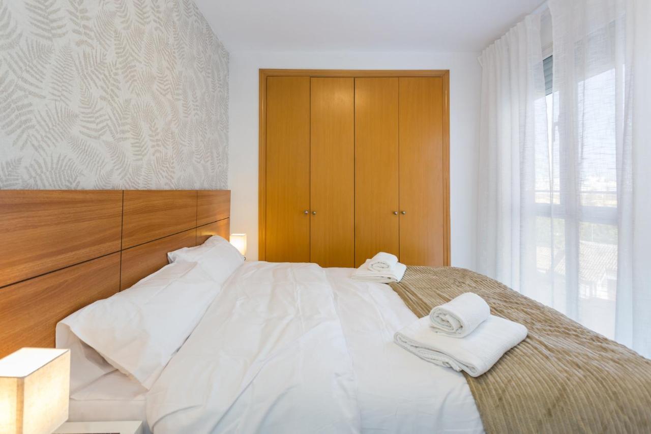 Piso Familiar Cerca Del Centro, Ac Y Wifi Gratis * Valencia
