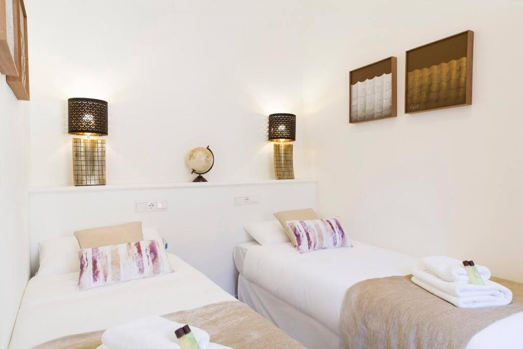 Family Century House With Terrace And Parking Apartment Valencia