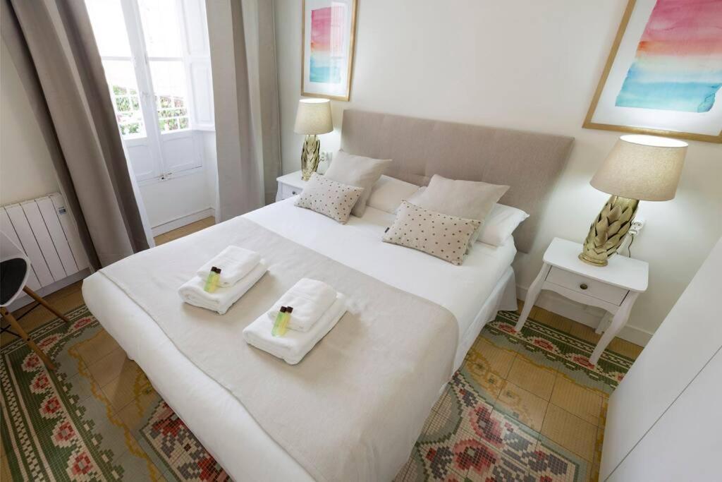 Family Century House With Terrace And Parking *