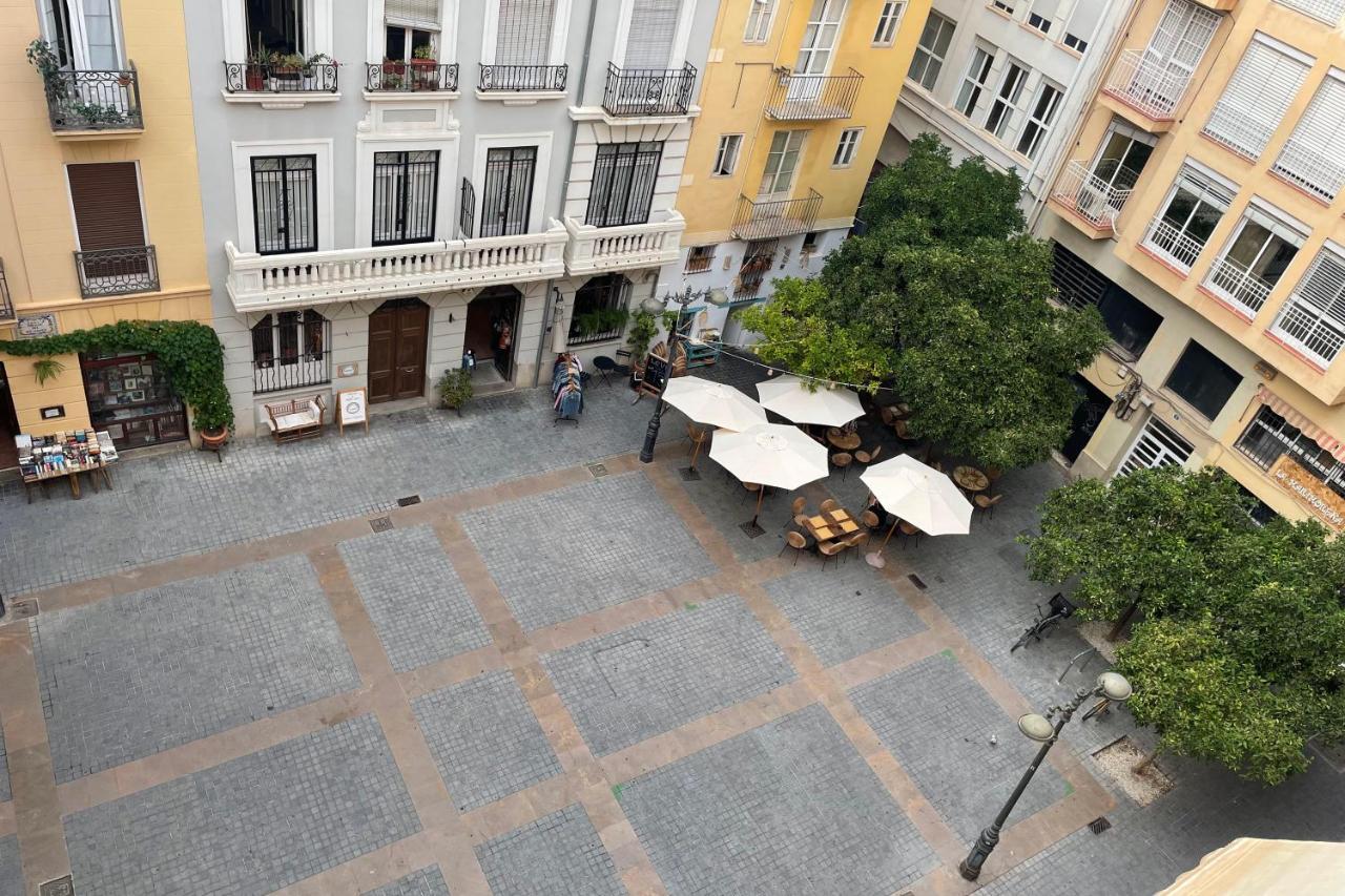 Apartamento Singularstays Reina Ii *