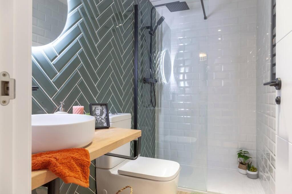 Al5 Seaside Bliss-stylish Loft Steps From Malvarrosa Apartamento *
