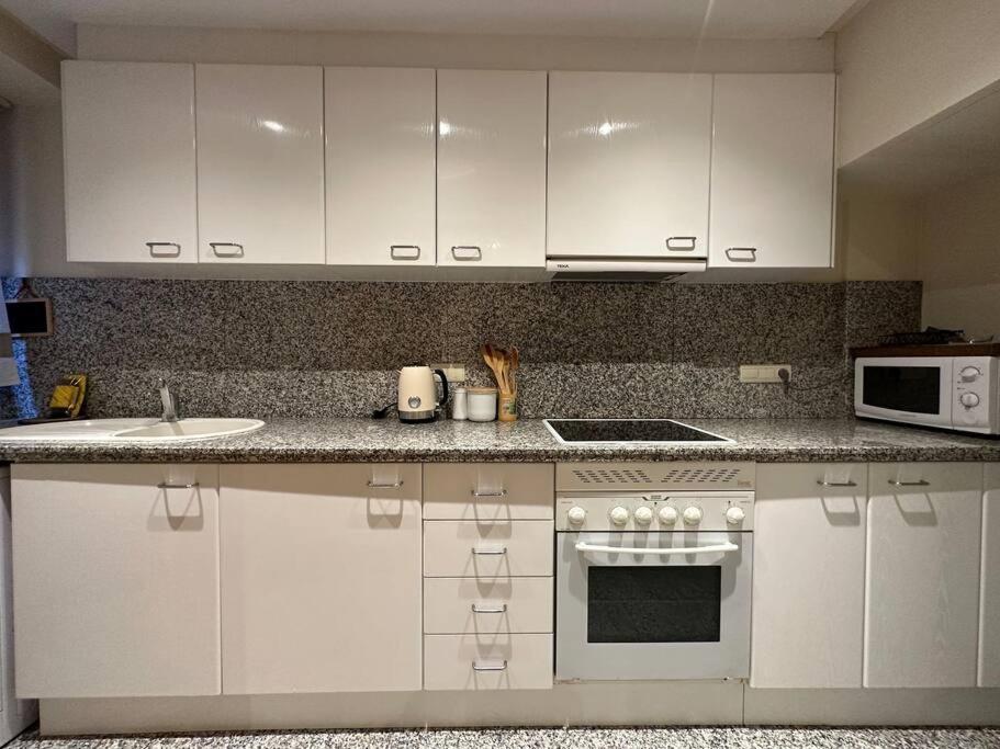 Almas Centro Apartment Valencia