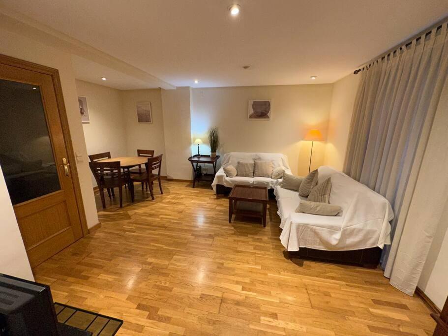 Almas Centro Apartment Valencia