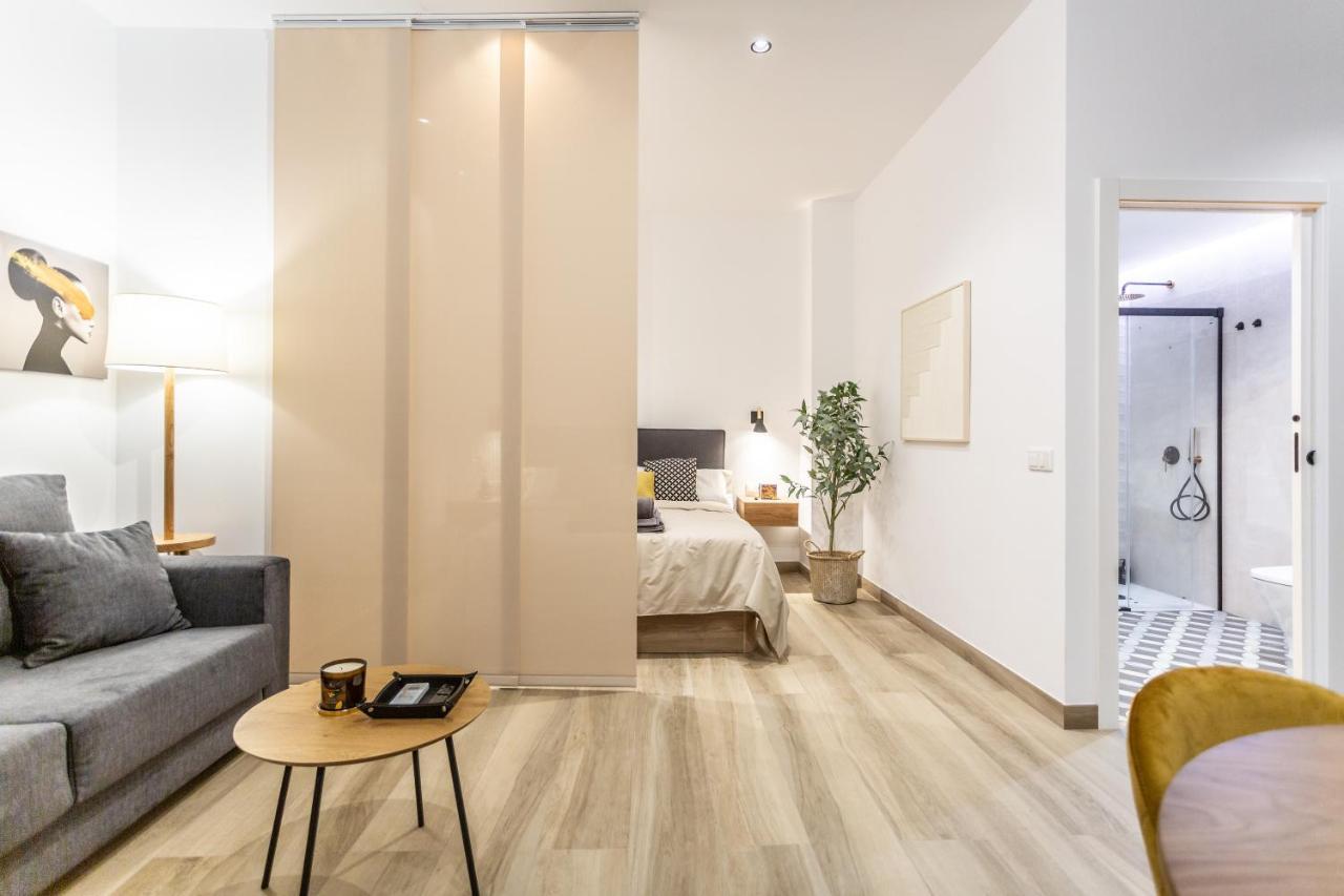 Deluxe - Aiora Apartment