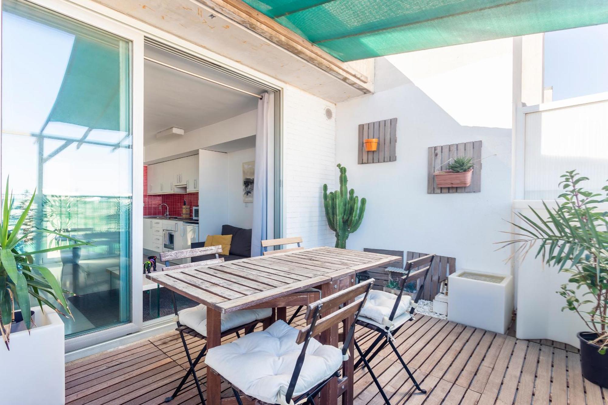 Bonito Atico Con Terraza * Valencia