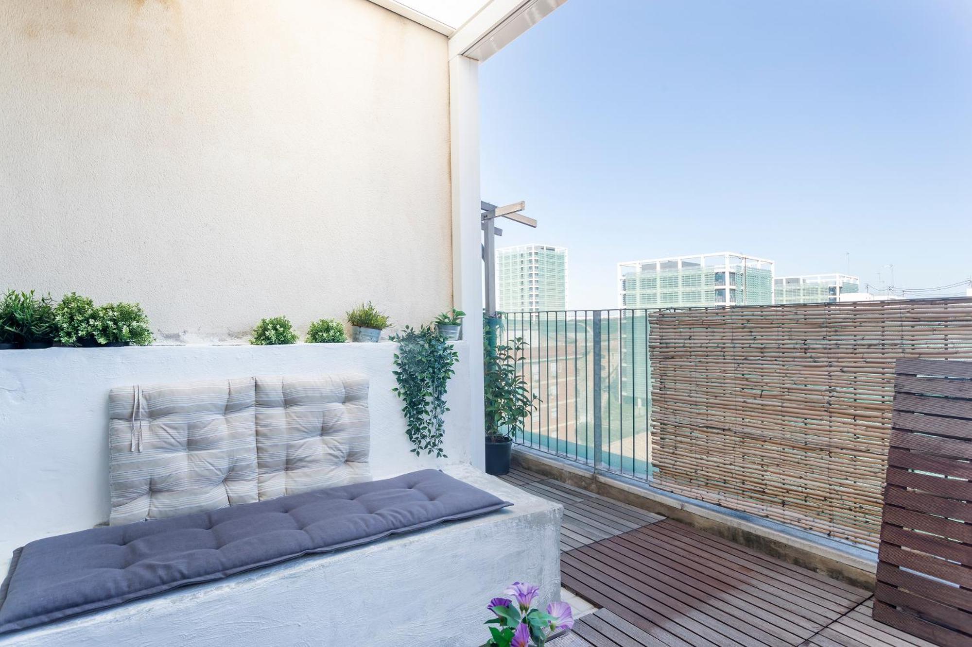 Bonito Atico Con Terraza Valencia