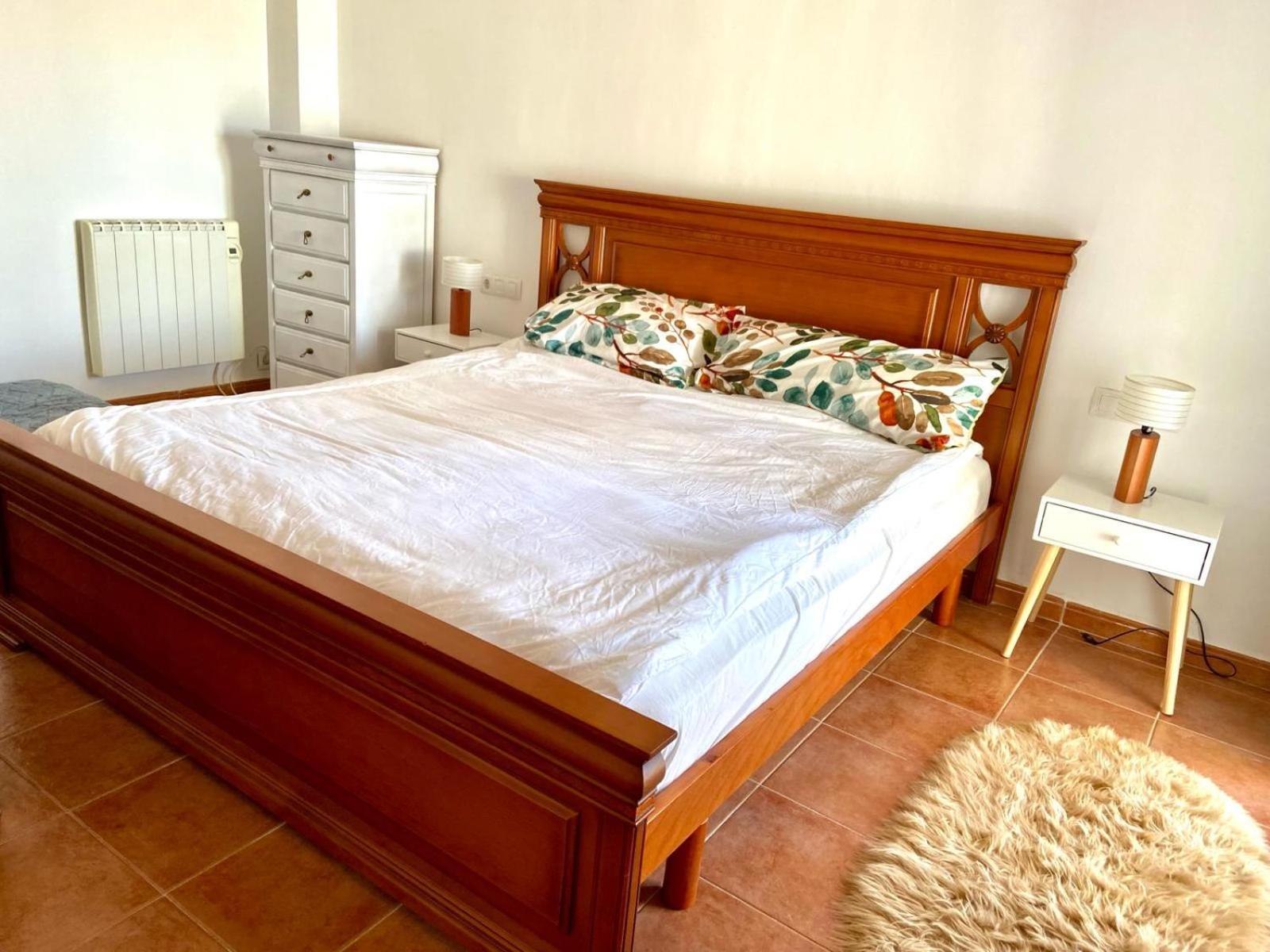 Beautiful With Huge Private Pool And Vineyard View Valencia
