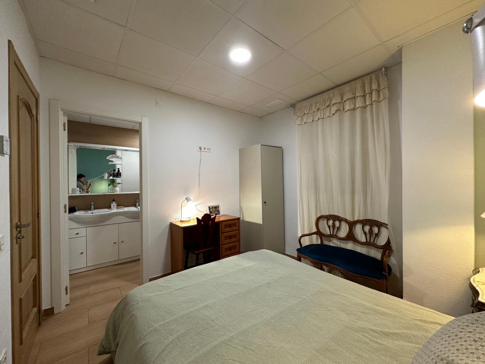 Mirador 1 Del Mercado - Con Bano Privado En El Centro De La Ciudad Vella