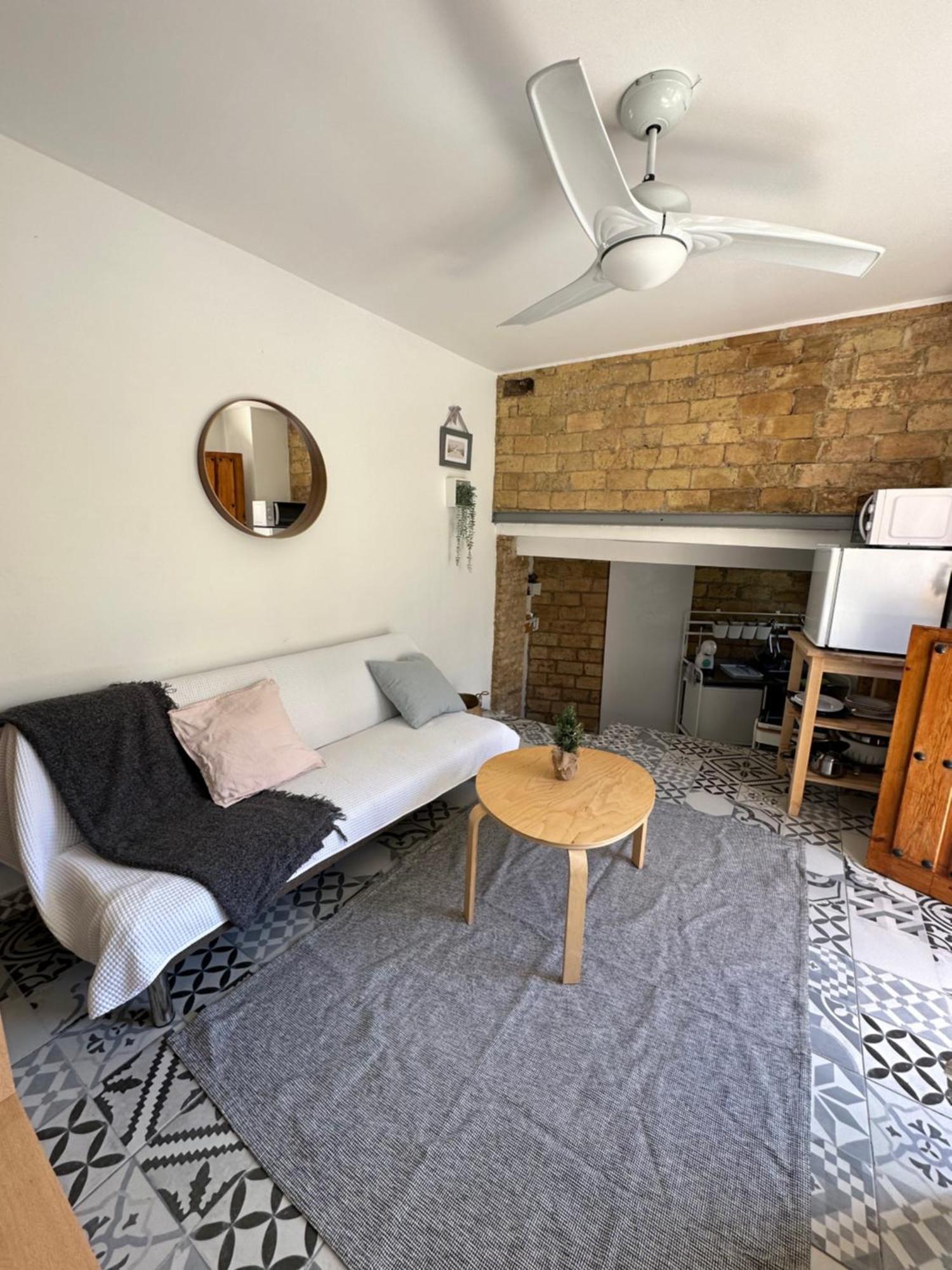 Apartment Ruzafa Terrace Oasis: Cozy A/c With Garden Access Valencia