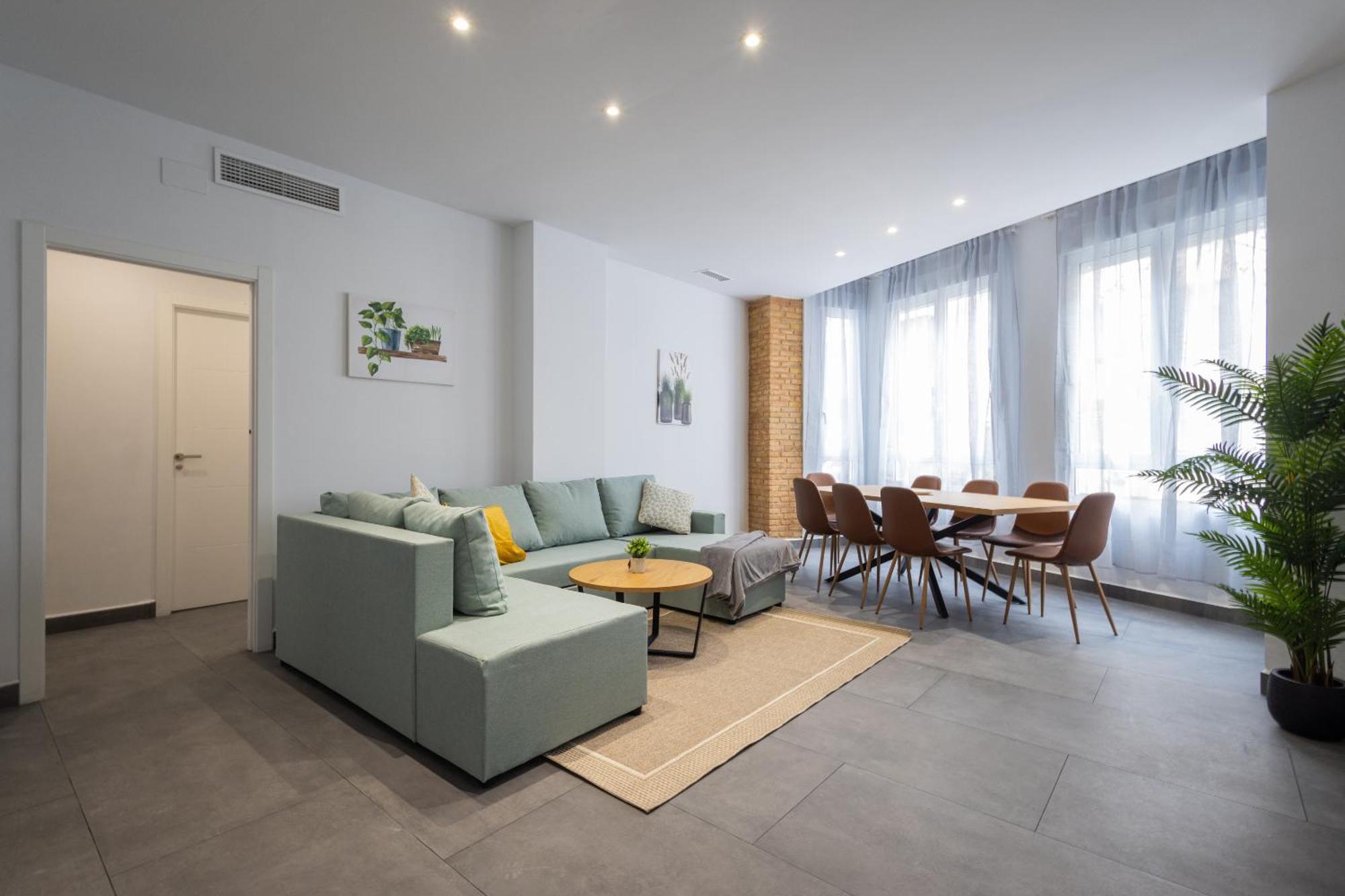 Florit Flats - The Patraix Apartment