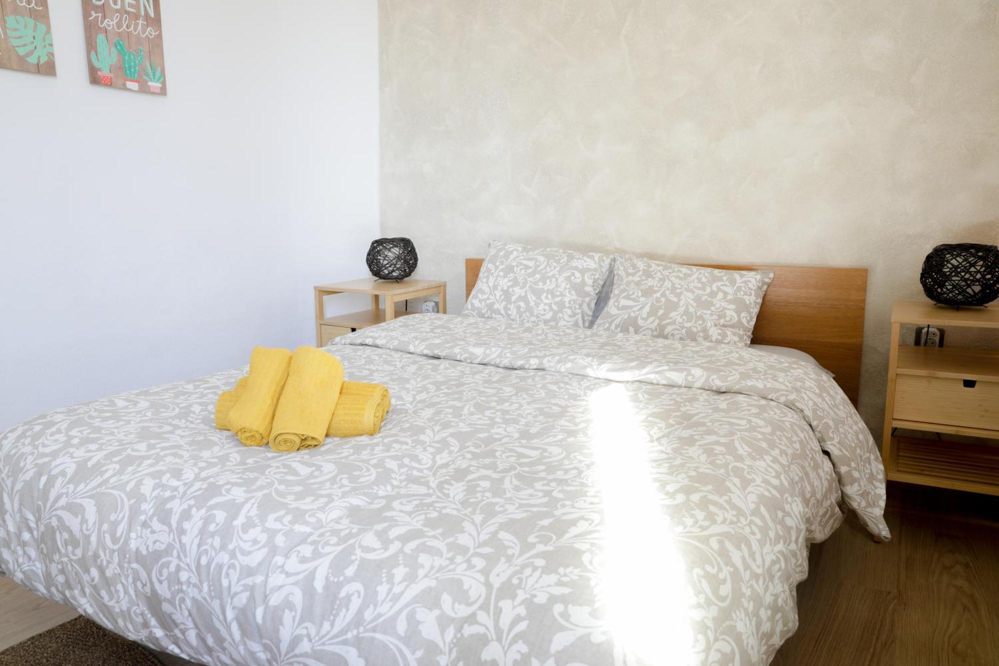 Renovado Y Sofisticado En El Centro De Apartment