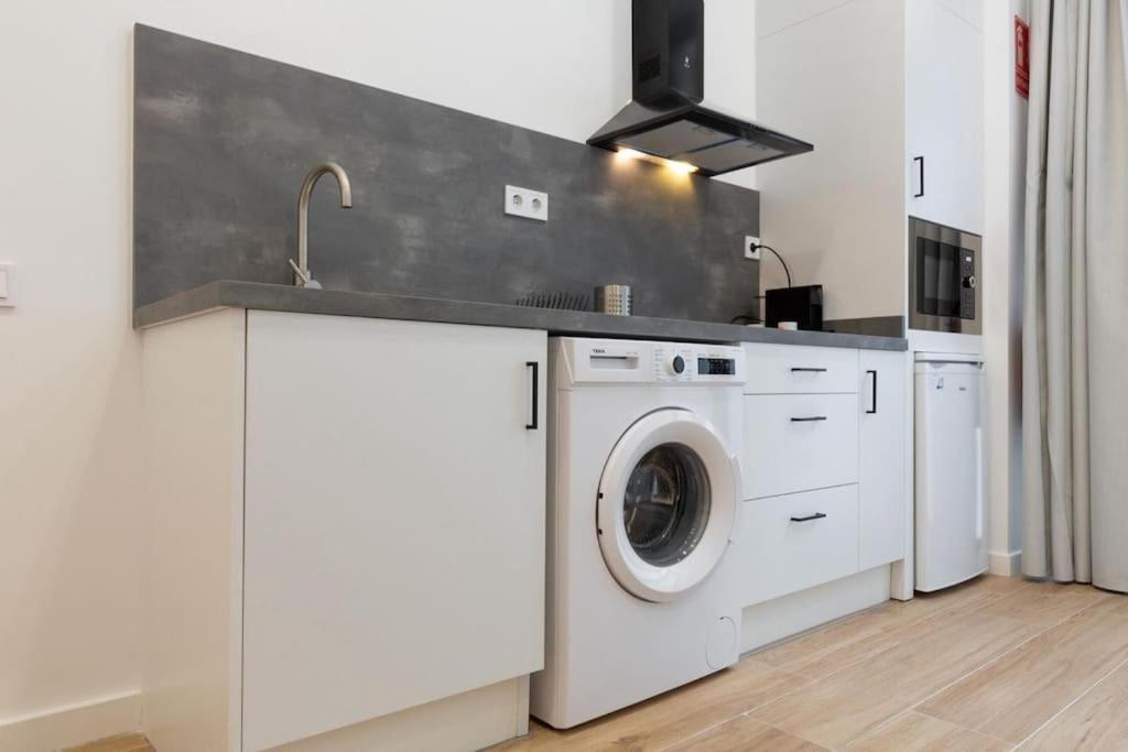 Nuevo Loft En Playa Y Cerca Del Centro, Ac Y Wifi * Valencia