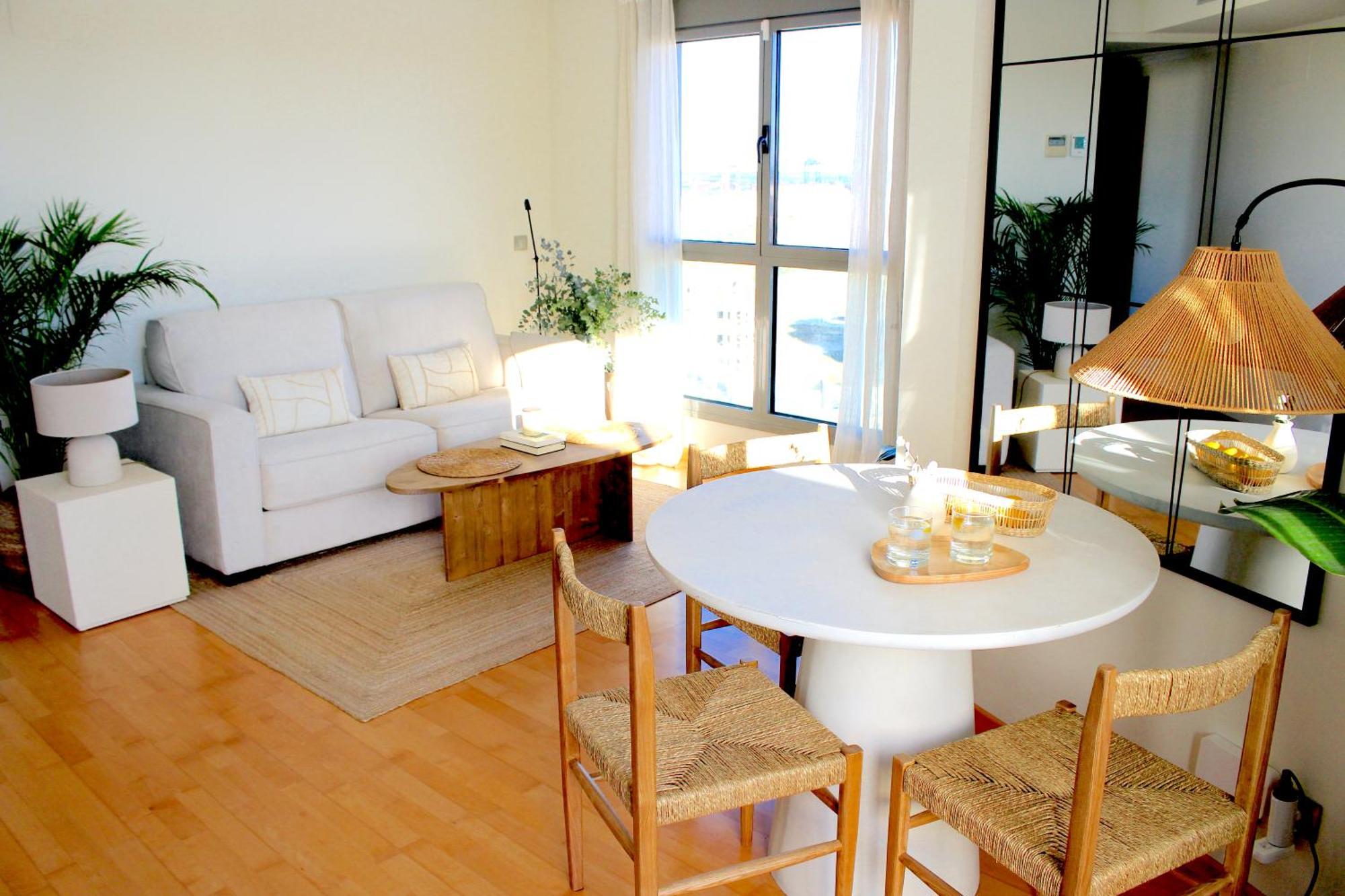 Oceanographic 1 Bedroom With Balcony & Pool