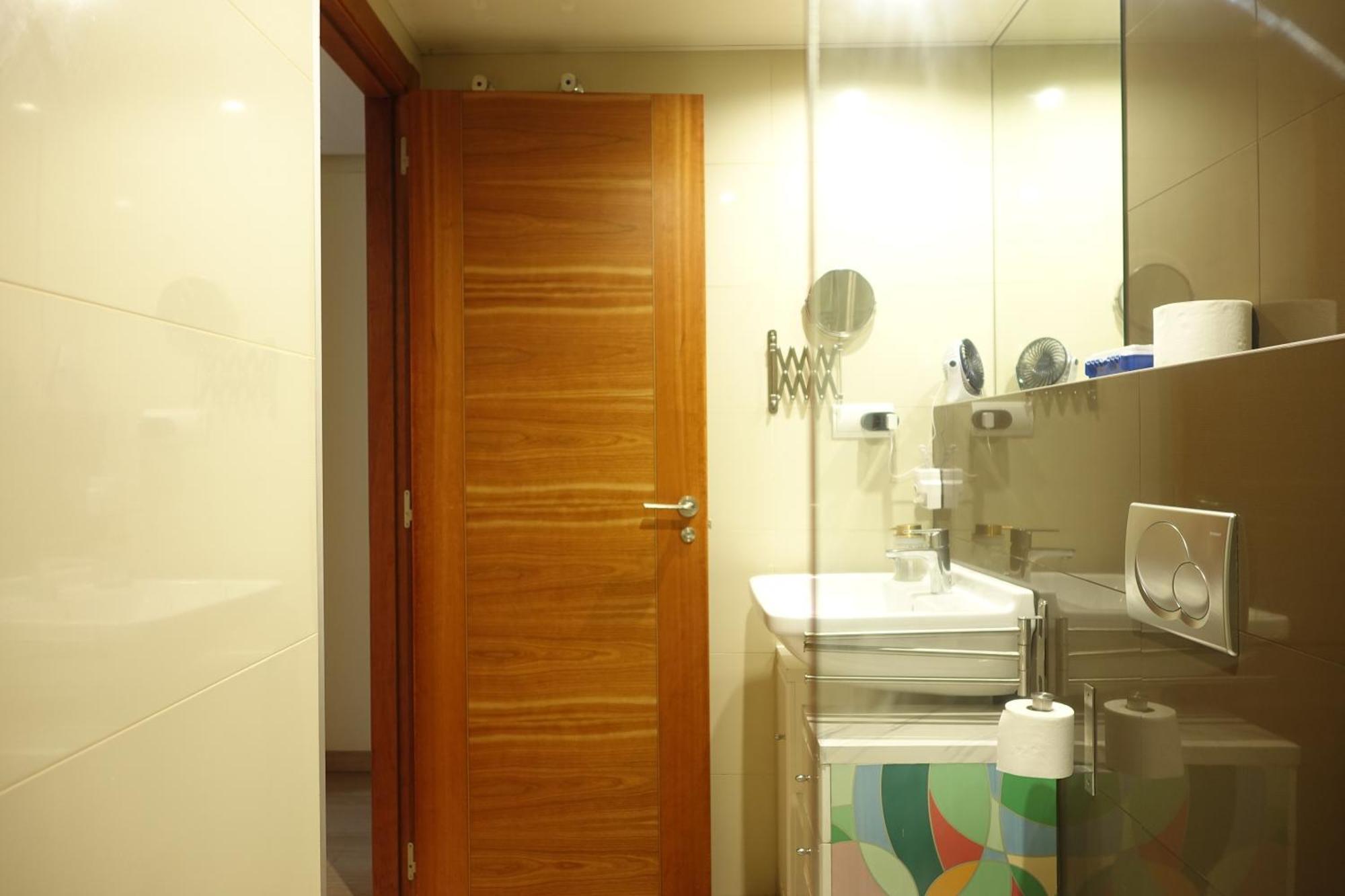 Palau De Congressos Great Homestay *