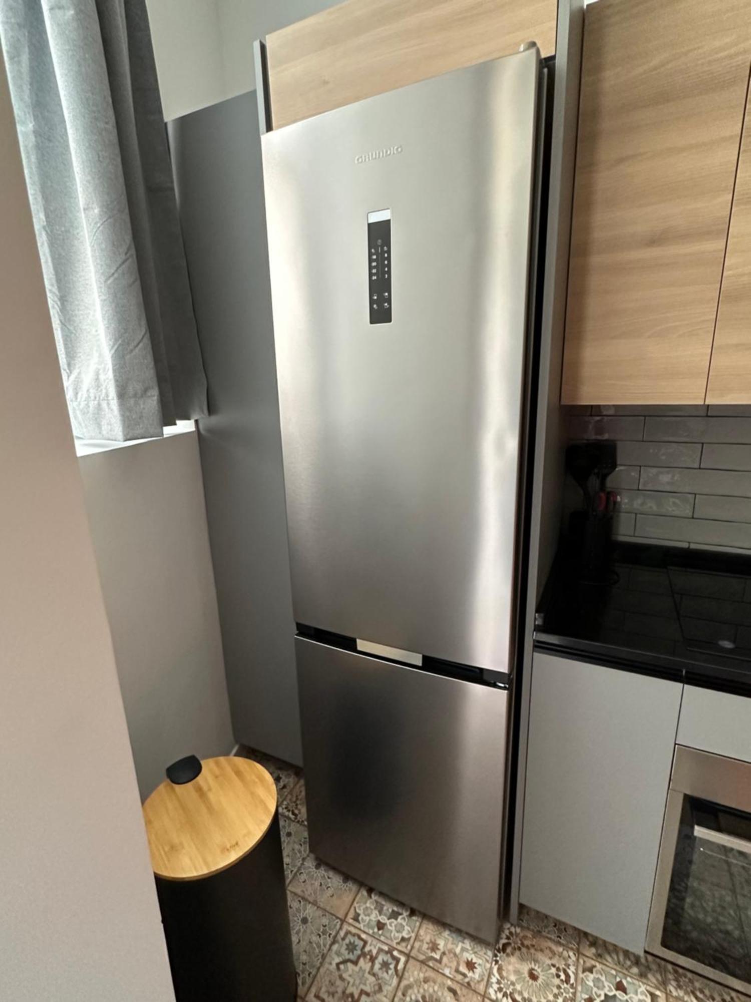 2 Apartment *