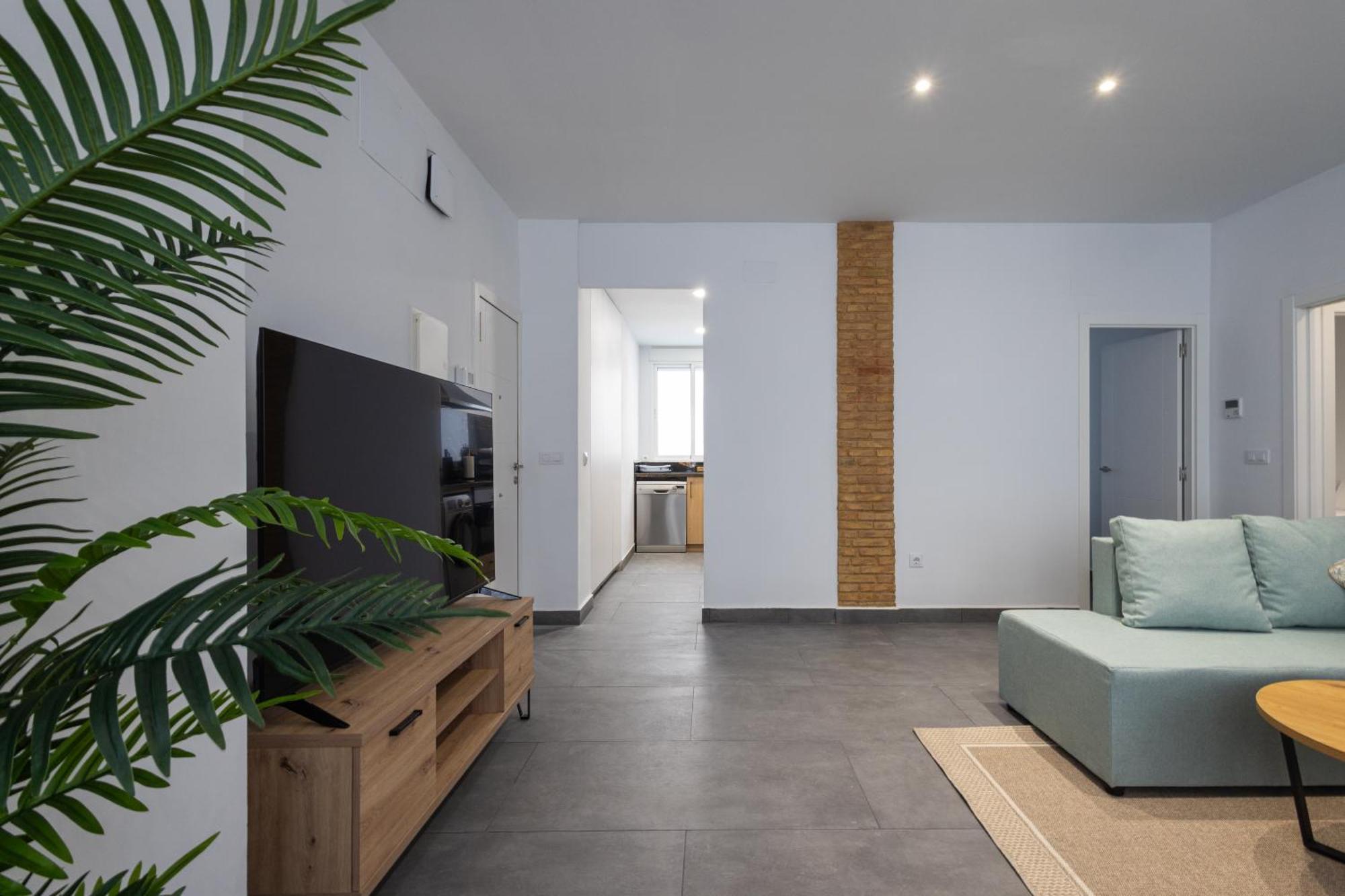Florit Flats - The Patraix Apartment