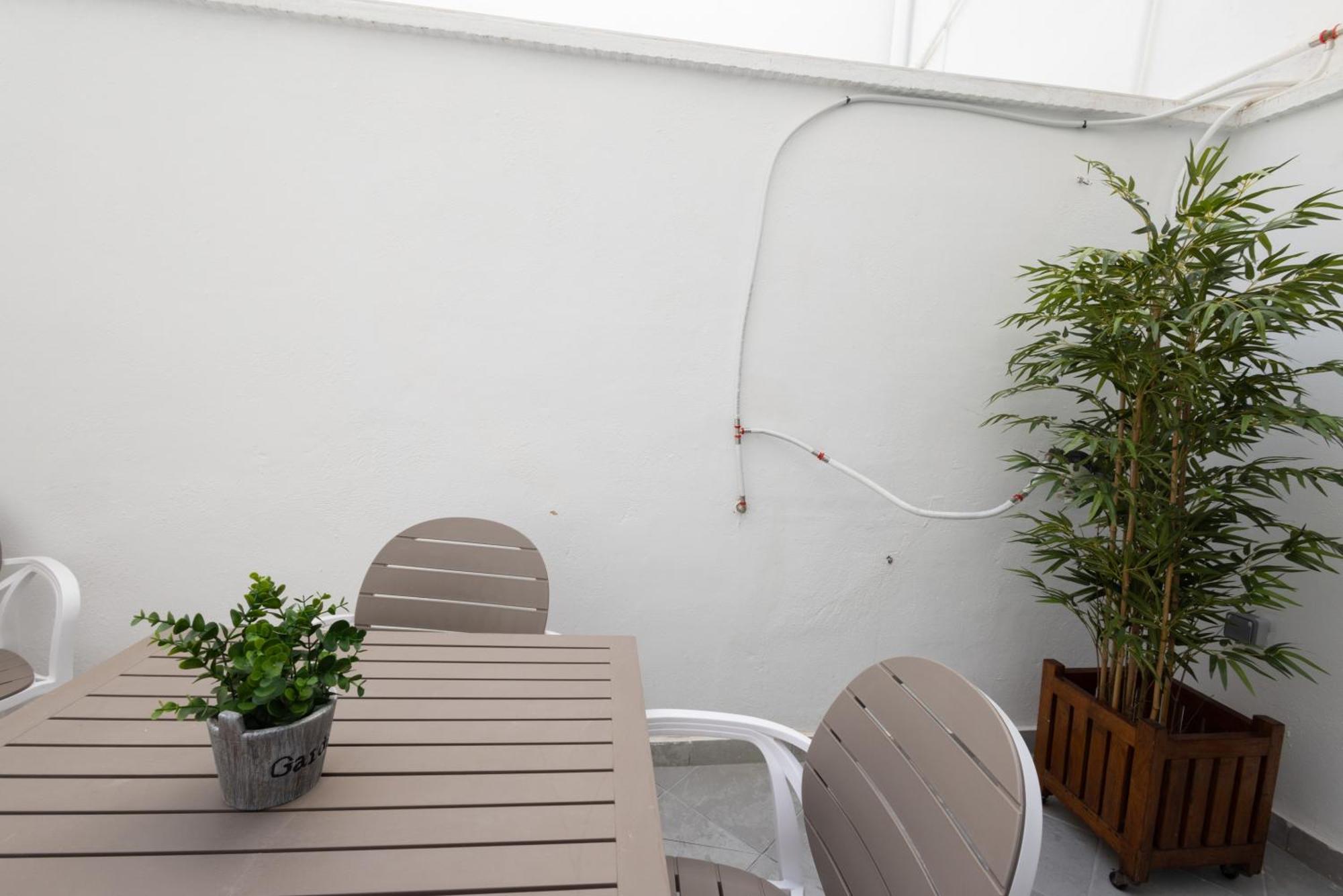 Florit Flats - The Cruz Cubierta With Terrace Valencia