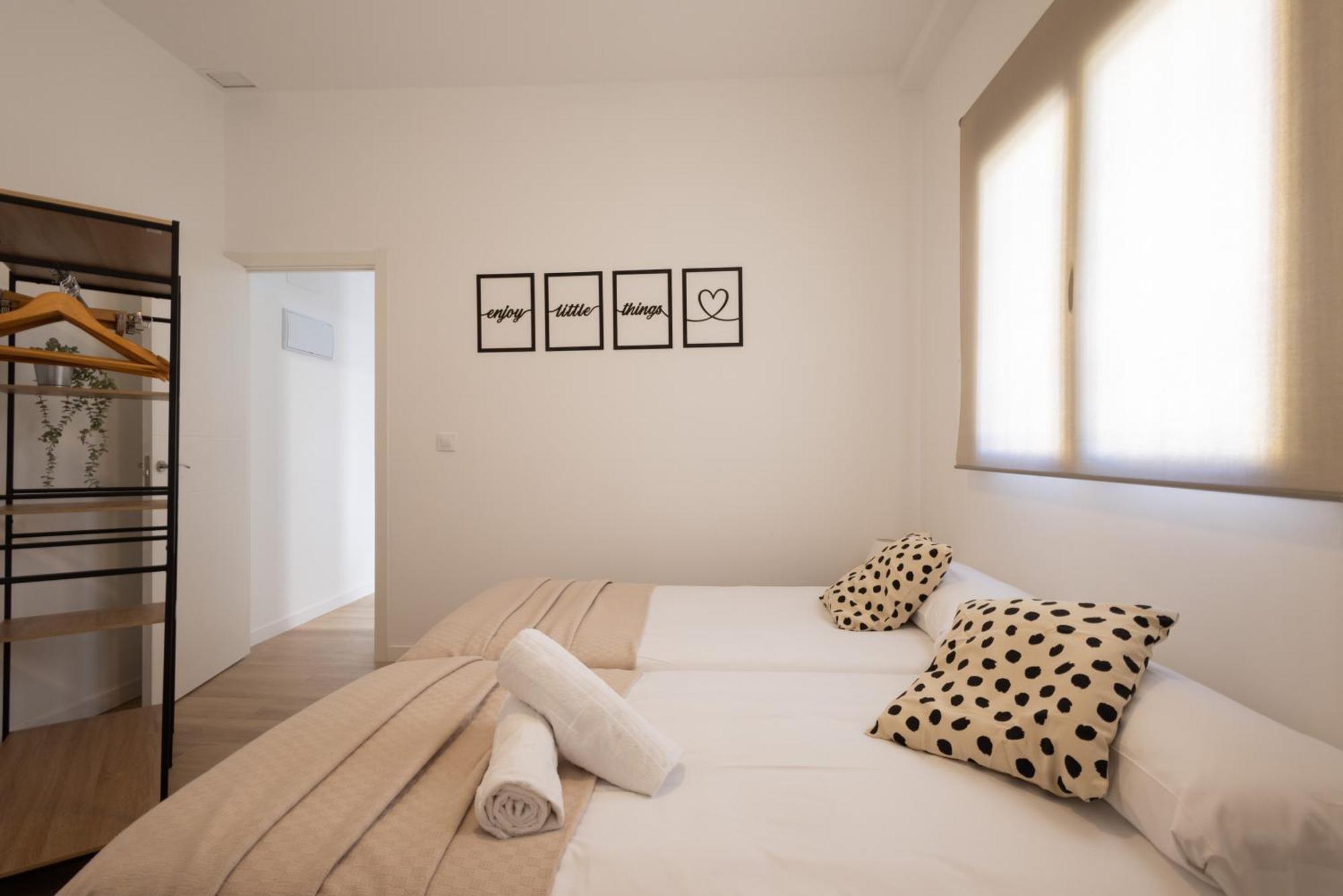 Florit Flats - The Cruz Cubierta With Terrace * Valencia