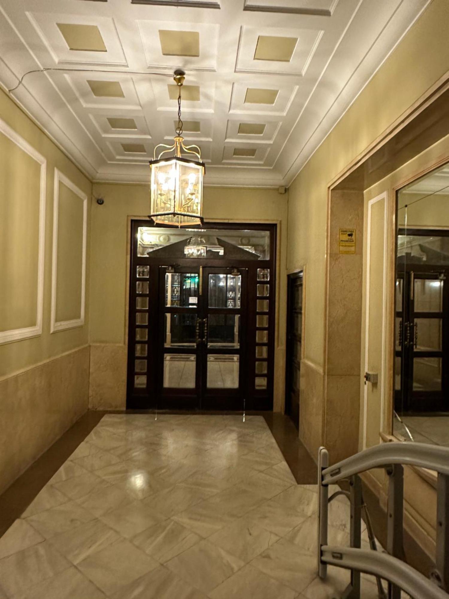 Habitación en casa particular Mirador 1 Del Mercado - Con Bano Privado En El Centro De La Ciudad Vella