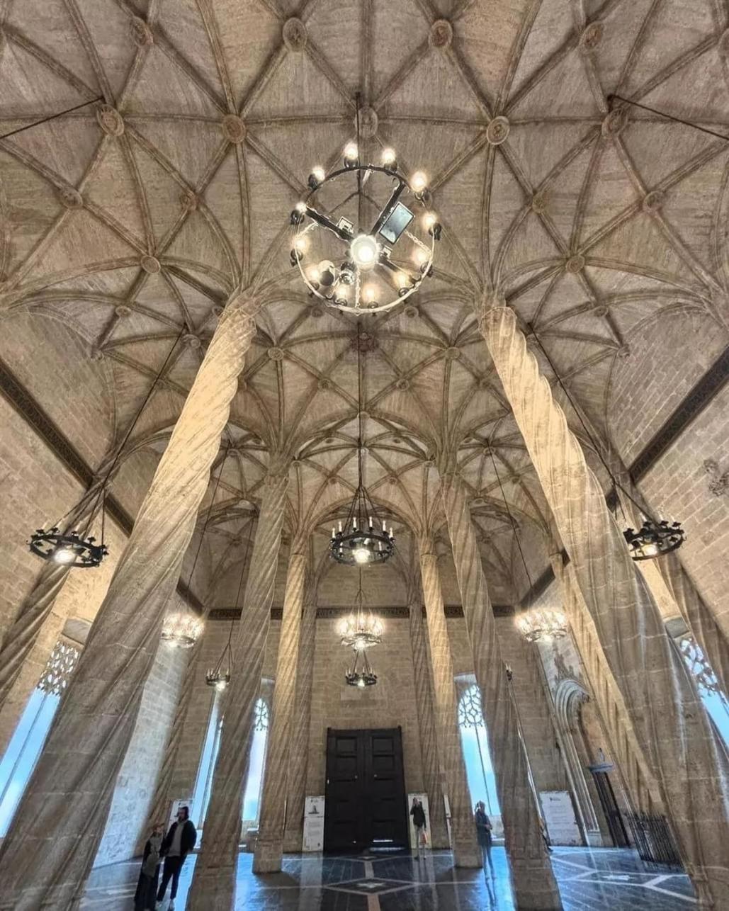 Habitación en casa particular Mirador 1 Del Mercado - Con Bano Privado En El Centro De La Ciudad Vella *