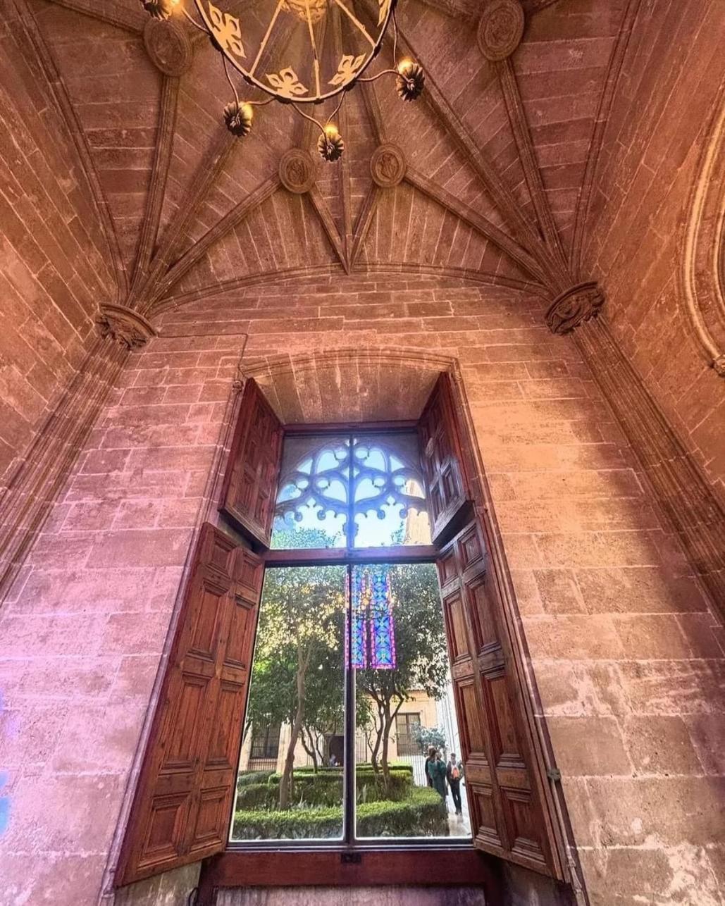 Habitación en casa particular Mirador 1 Del Mercado - Con Bano Privado En El Centro De La Ciudad Vella Valencia