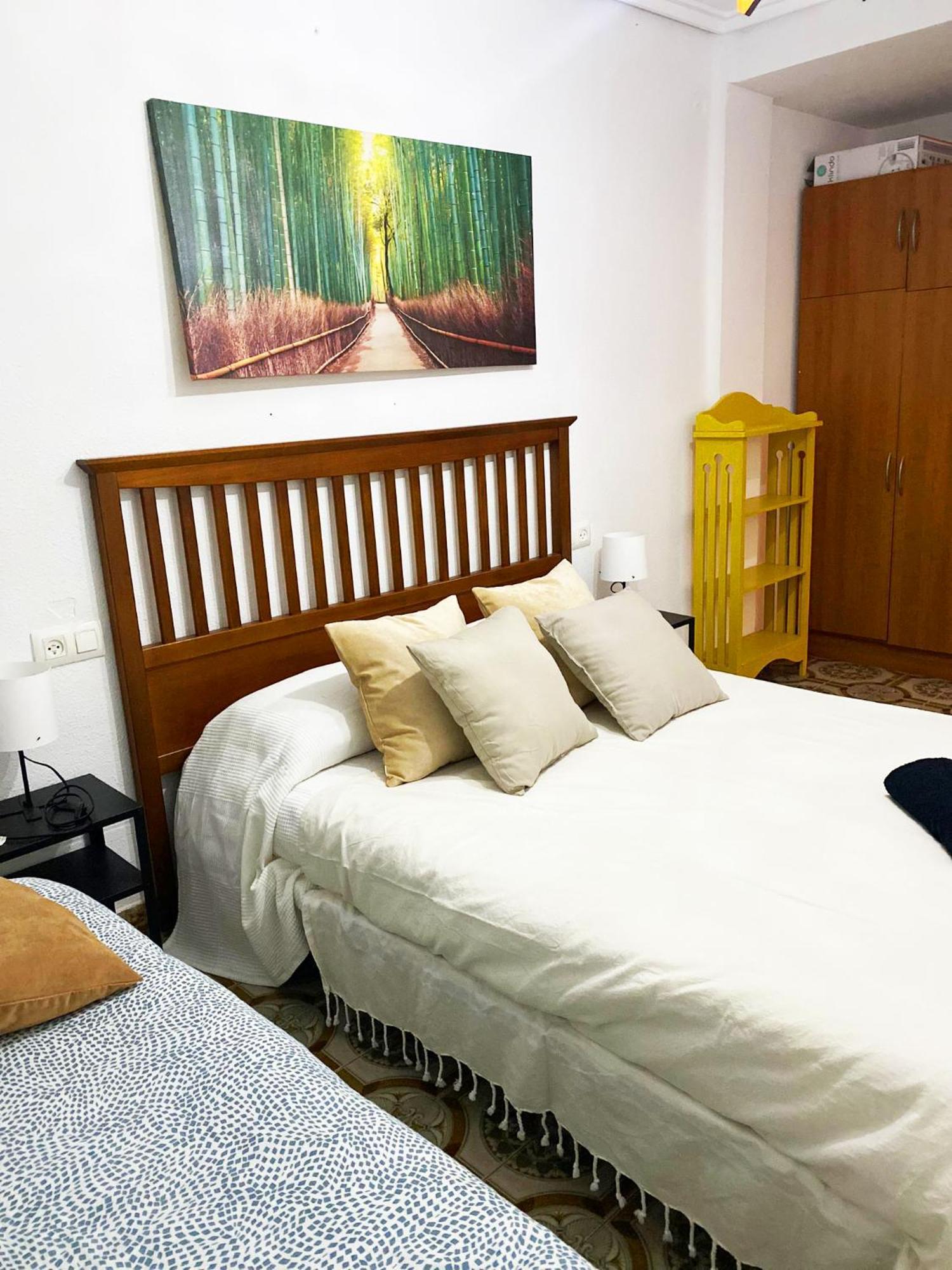 Well Located Shared Habitación en casa particular *