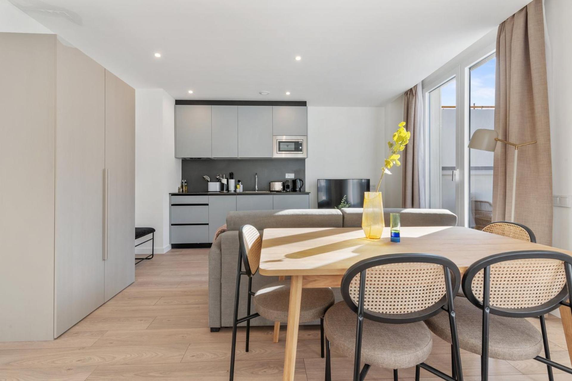 Limehome Carrer Del Pare Palau I Quer Valencia