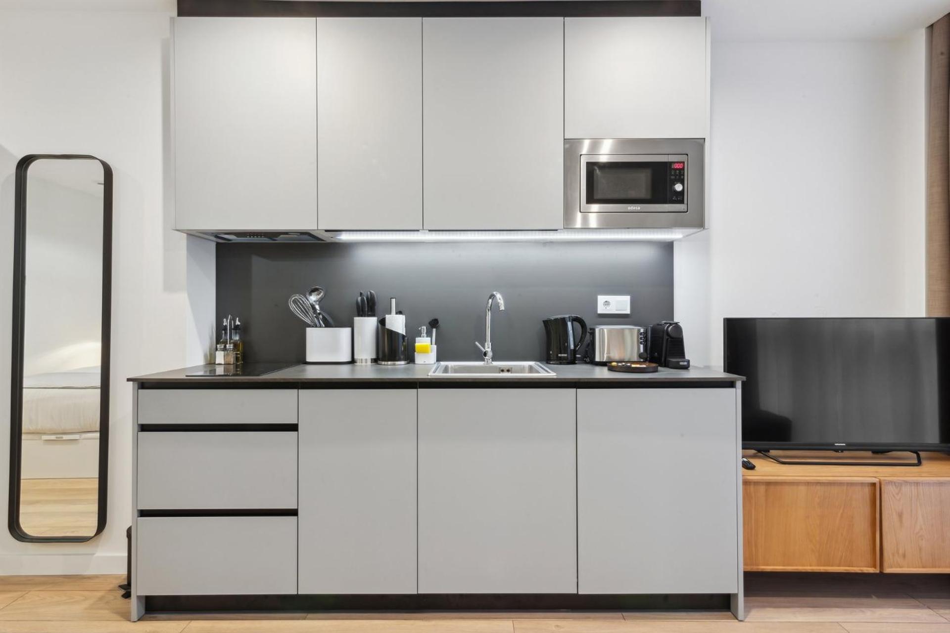 Limehome Carrer Del Pare Palau I Quer *