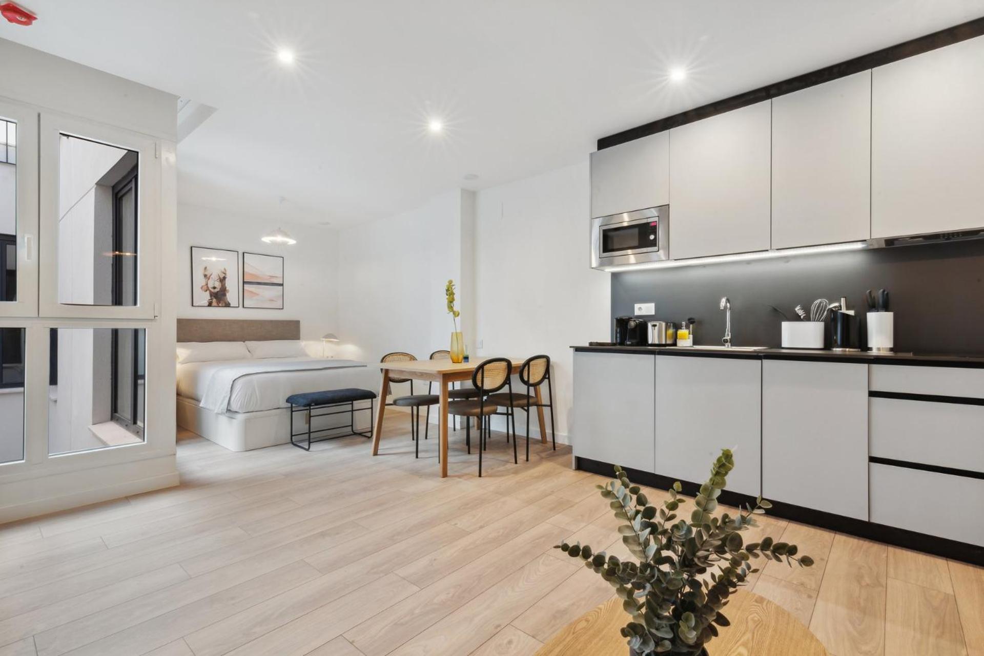 Limehome Carrer Del Pare Palau I Quer Valencia