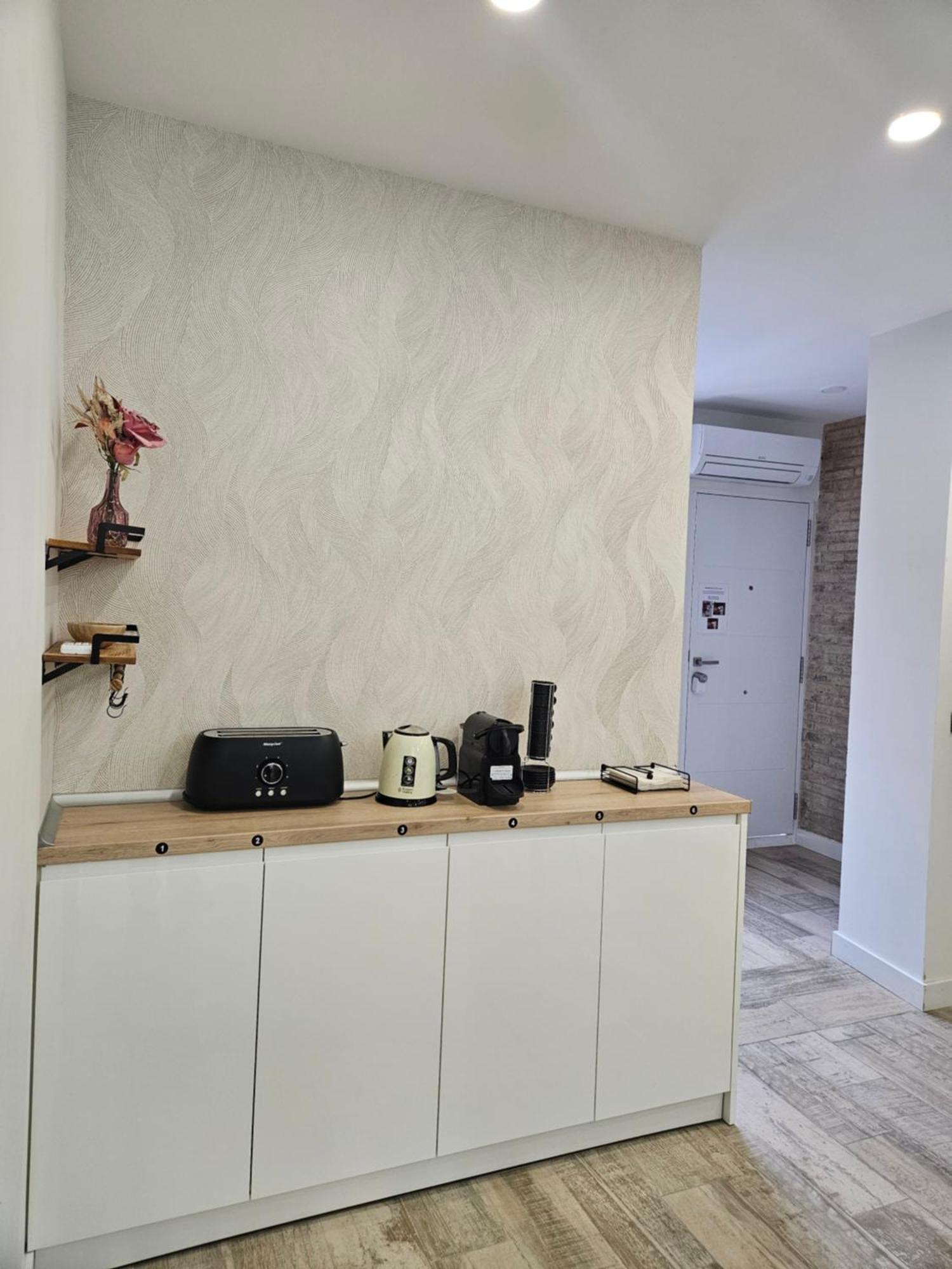 Homestay Centrica De Lujo Gv 2 *