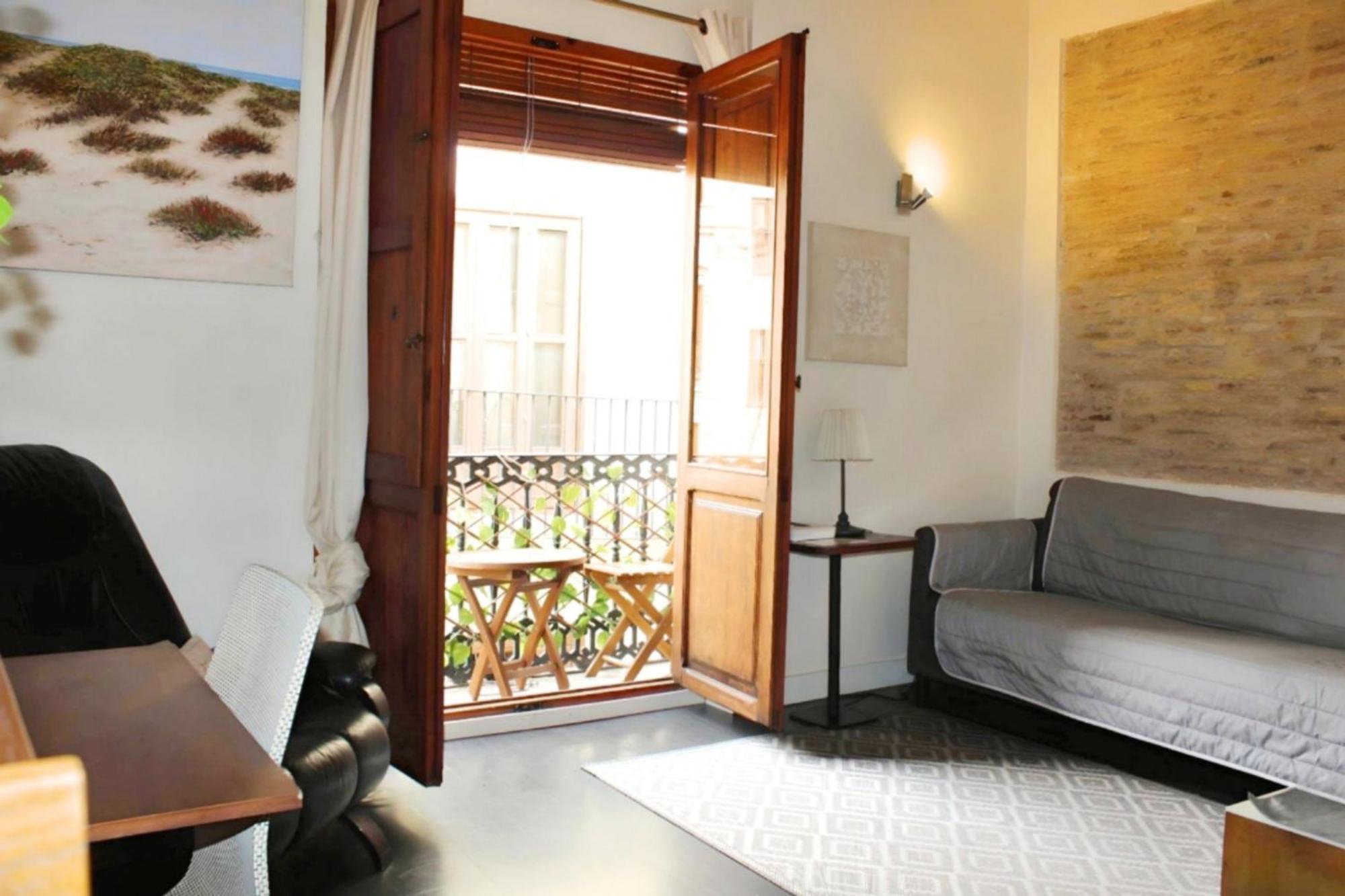 Apartamento Reformado Cerca De La Plaza Redonda *