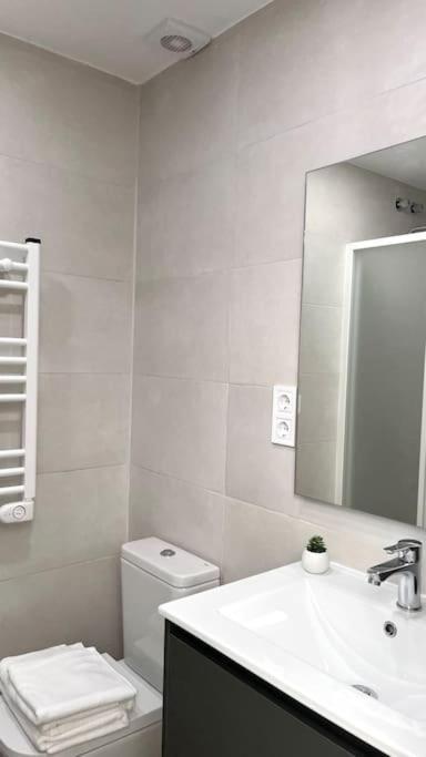 Apartamento Nuevo Cerca De La Playa Y Centrico Valencia