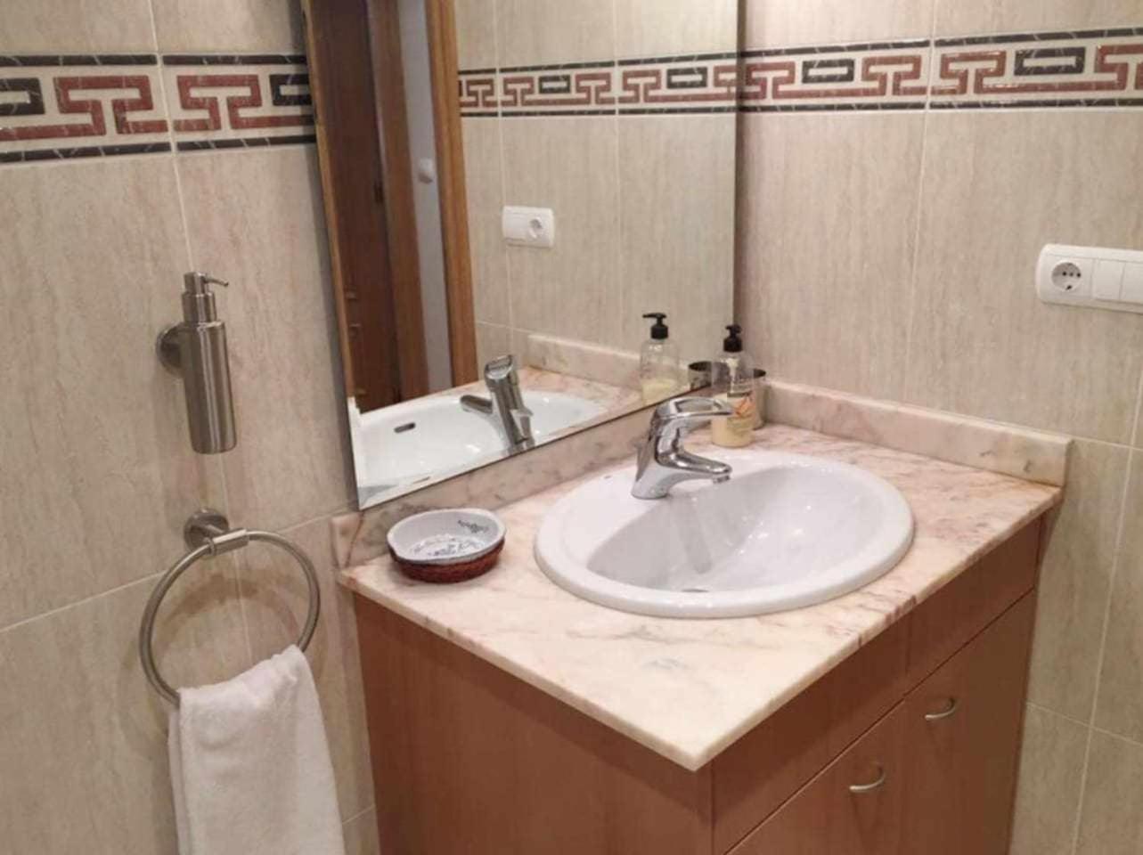 Apartamento En Ciudad De Artes Y Ciencias *