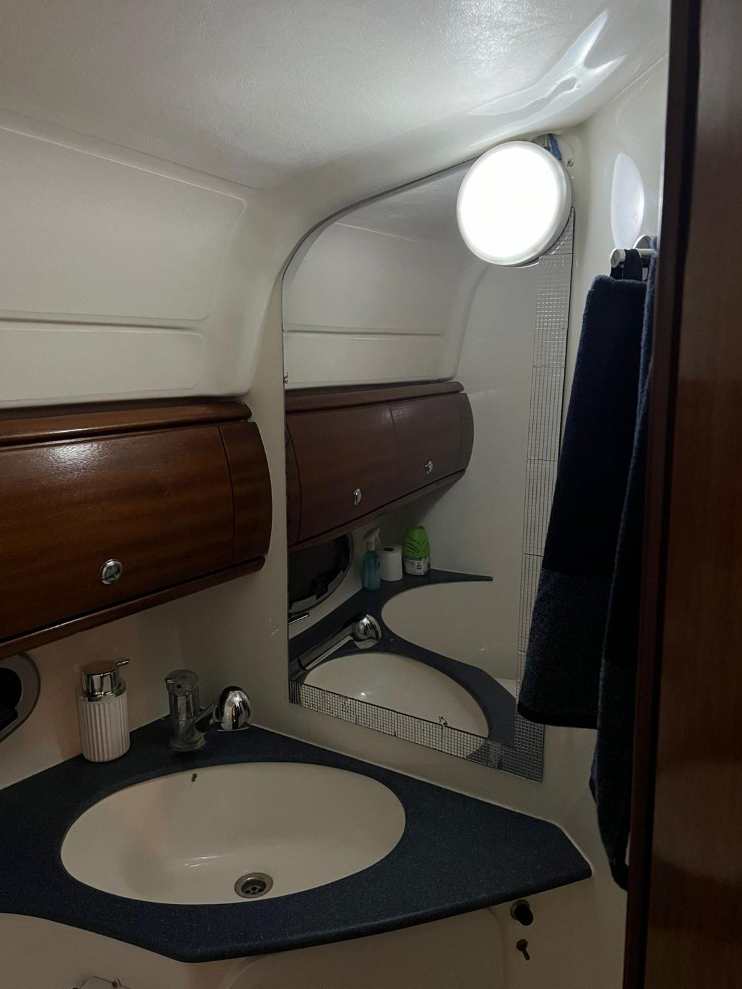 Hotel en barco Maser Ii