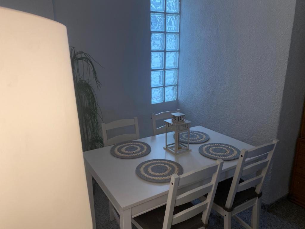 Apartamento 4 Personas En El Centro De Valencia, Plaza El Pilar Valencia