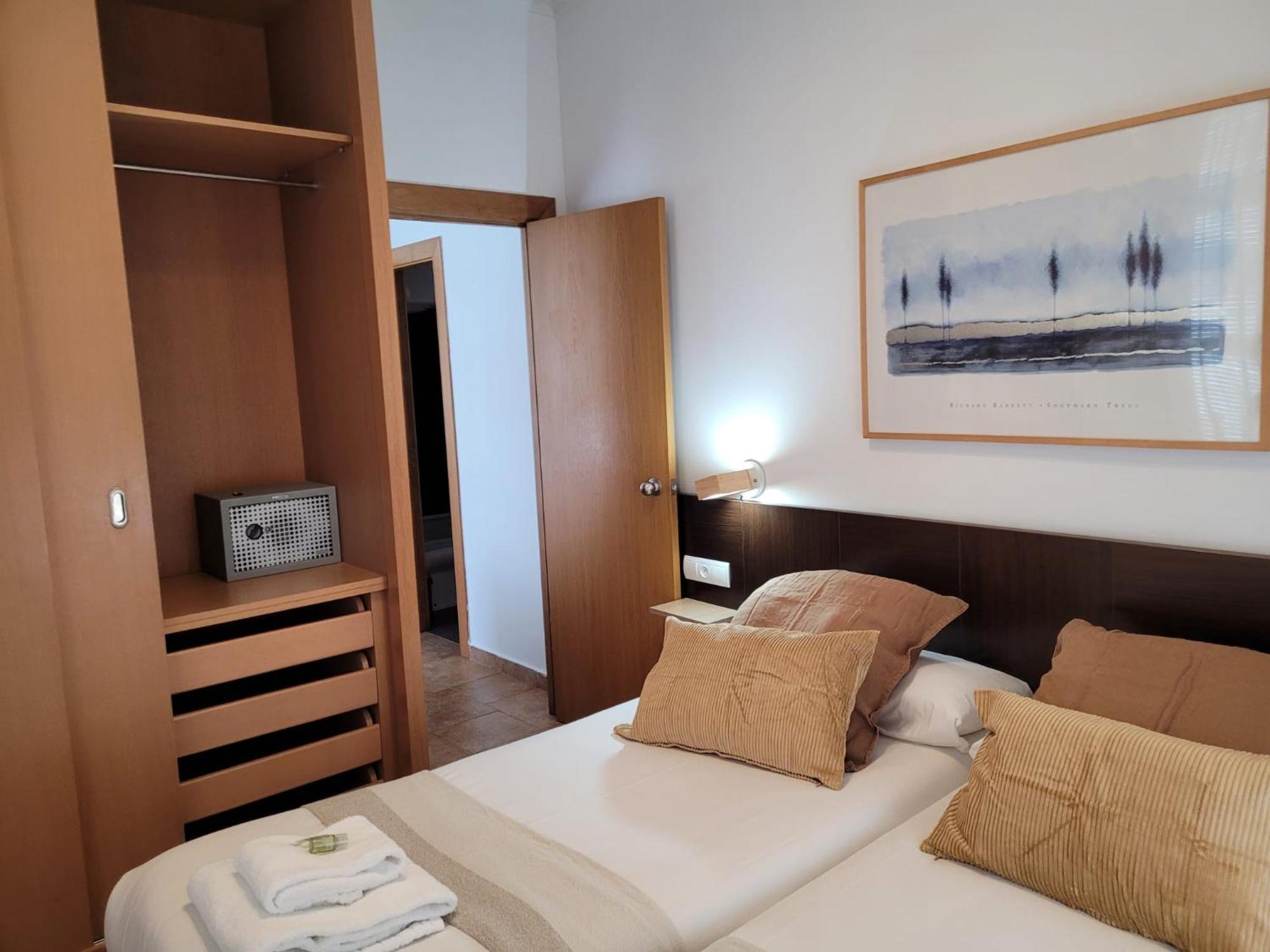 Living - Merced Valencia