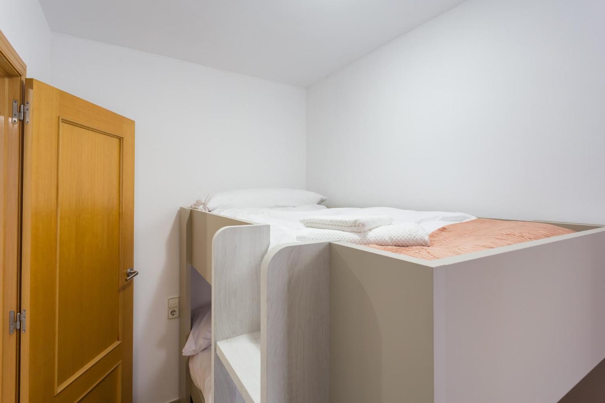 Apartment Piso Familiar Cerca Del Centro, Ac Y Wifi Gratis Valencia