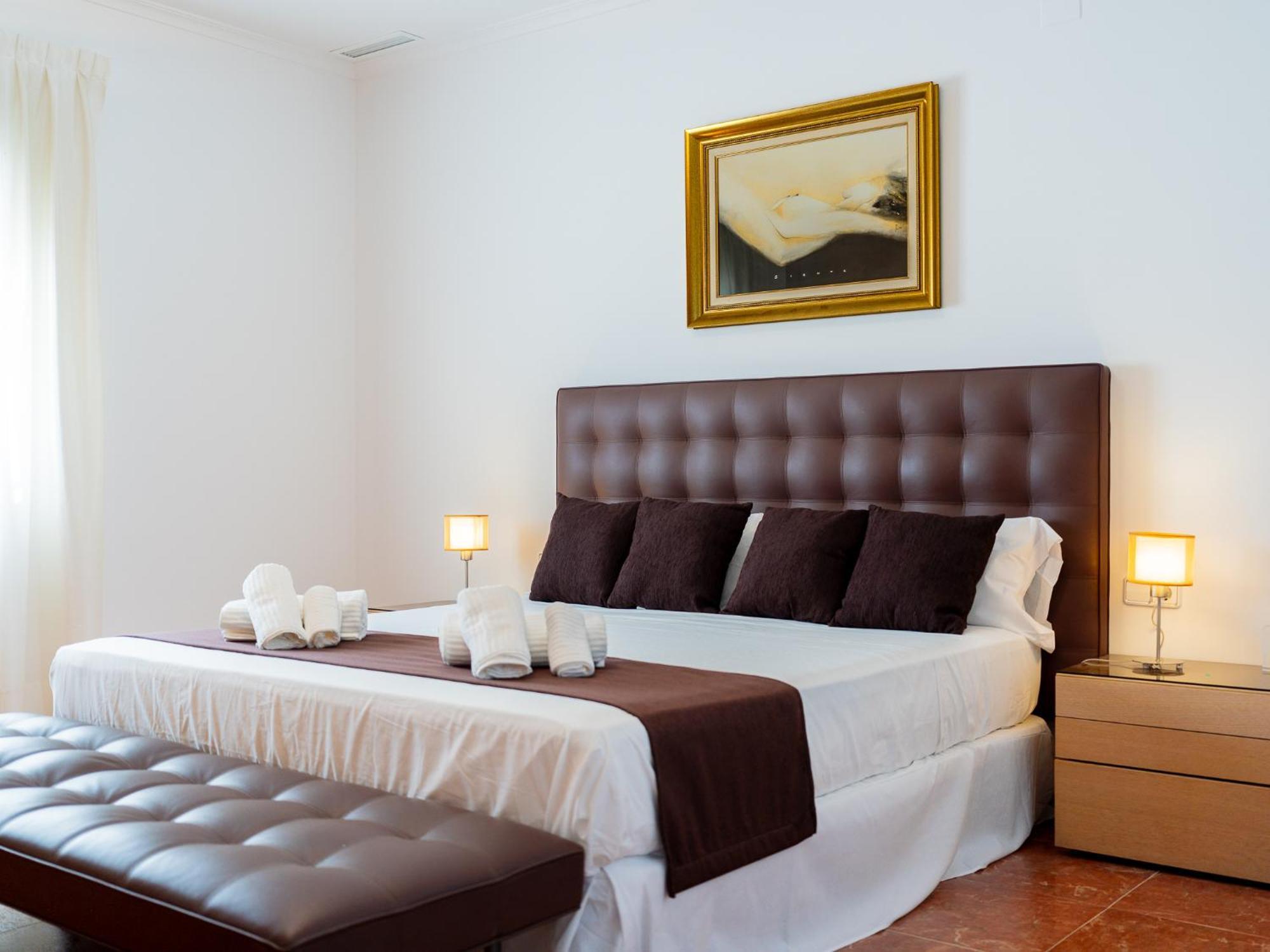 Villa Con Piscina, Jardin Y Aire Acondicionado En La Eliana-l'eliana *