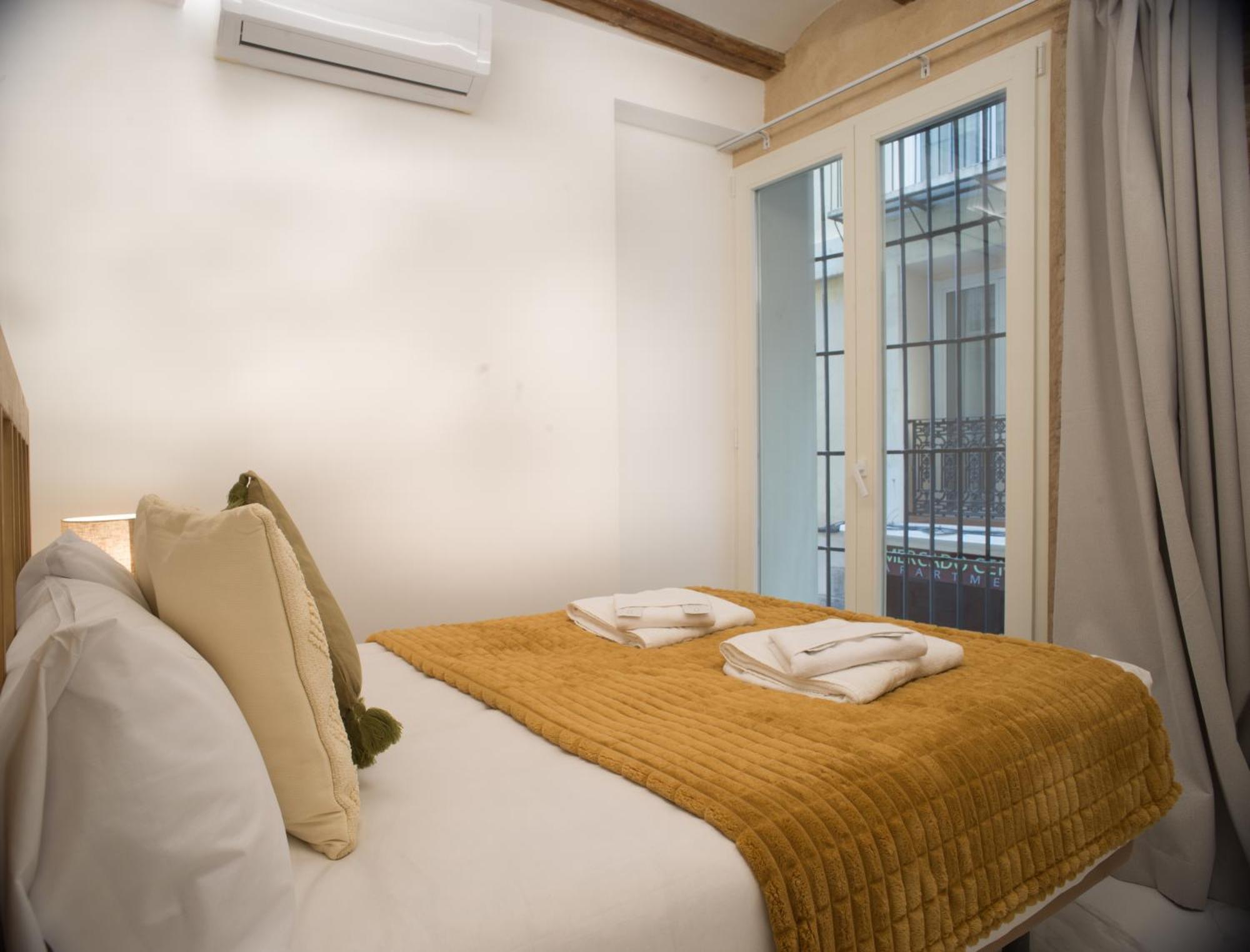 Market - Ciutat Vella, Exclusively For Families - Mid-term Valencia