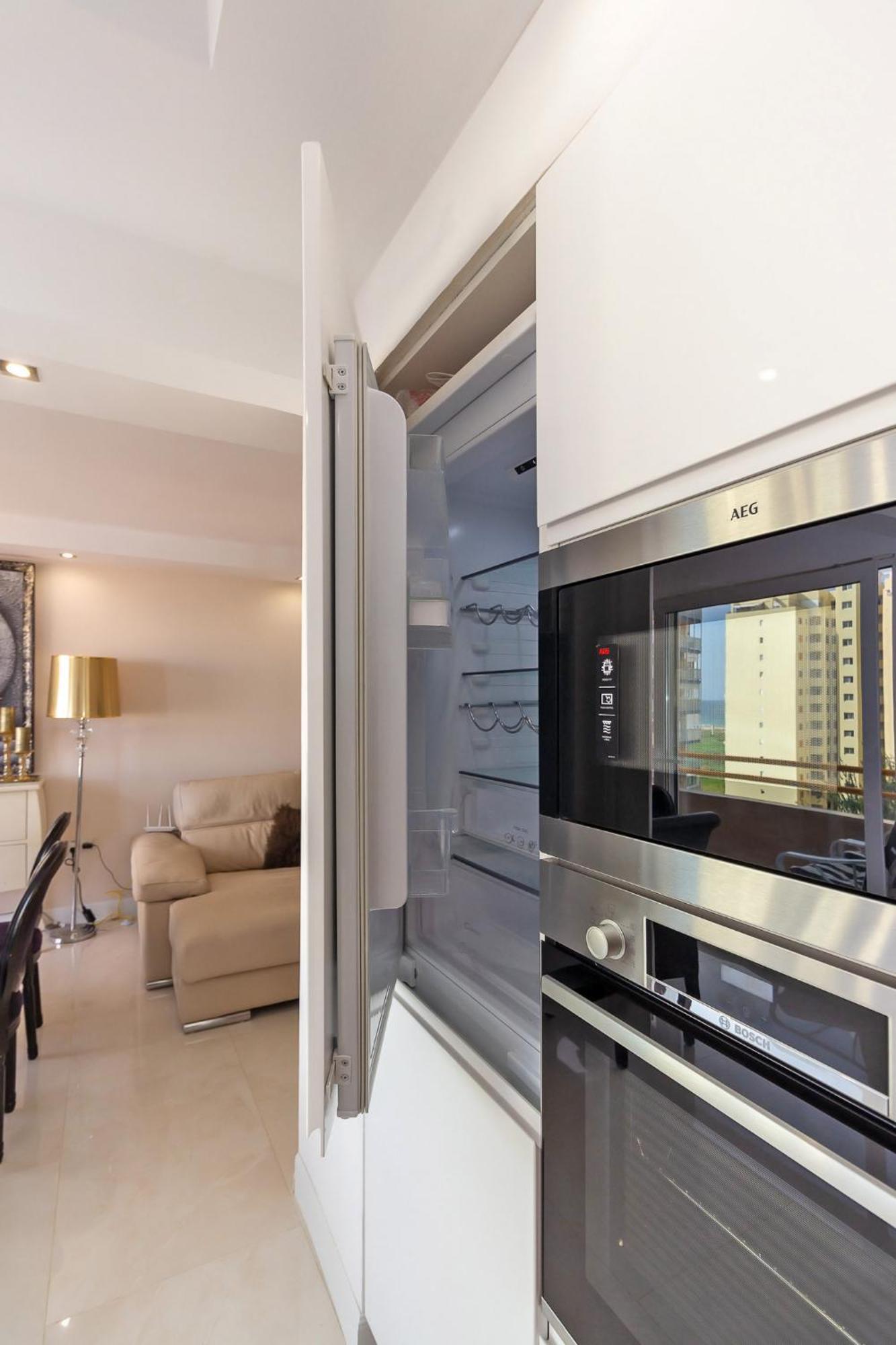 The White Apartment: Luxury, And Design Apartamento Valencia