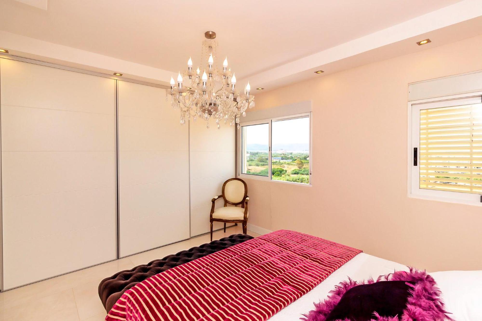 Apartamento The White Apartment: Luxury, And Design
