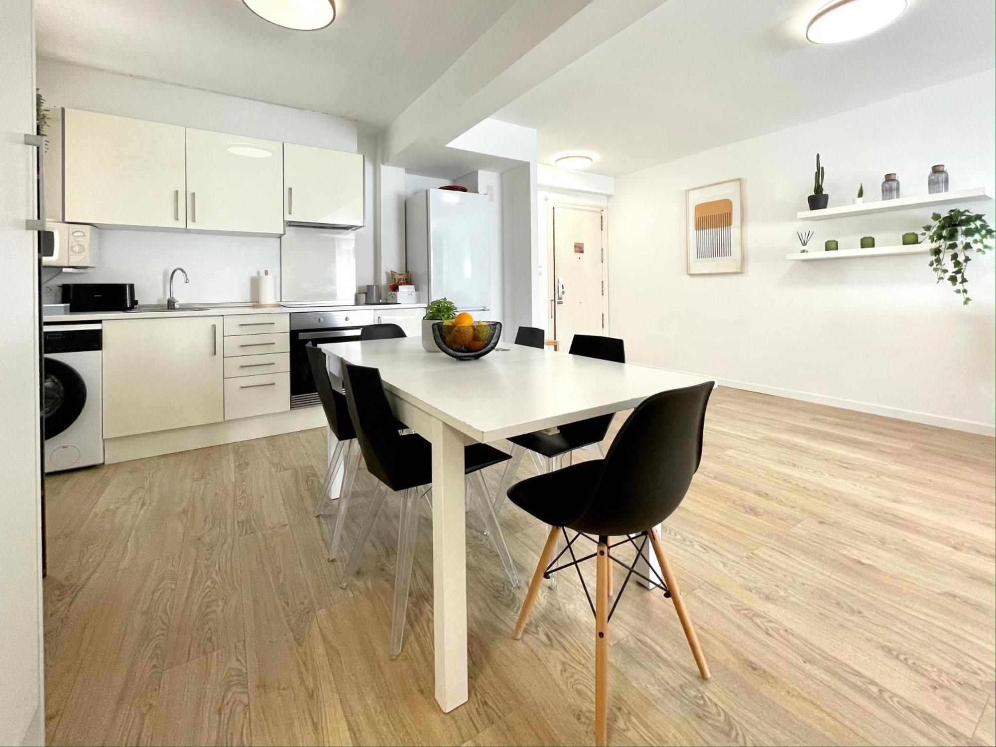 Spacious, Sunny Flat By Of Arts & Sciences * Valencia