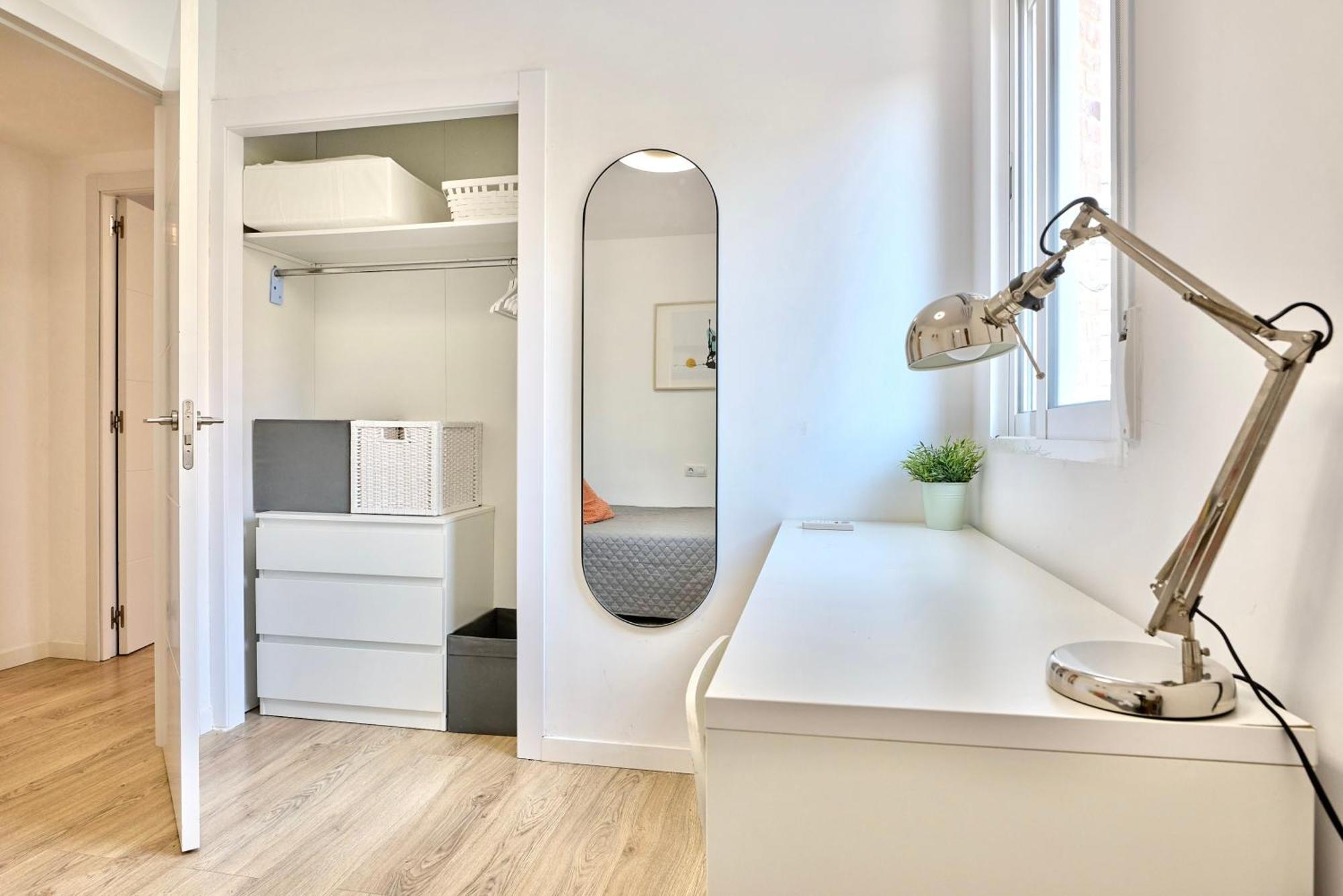 Apartamento Spacious, Sunny Flat By Of Arts & Sciences Valencia
