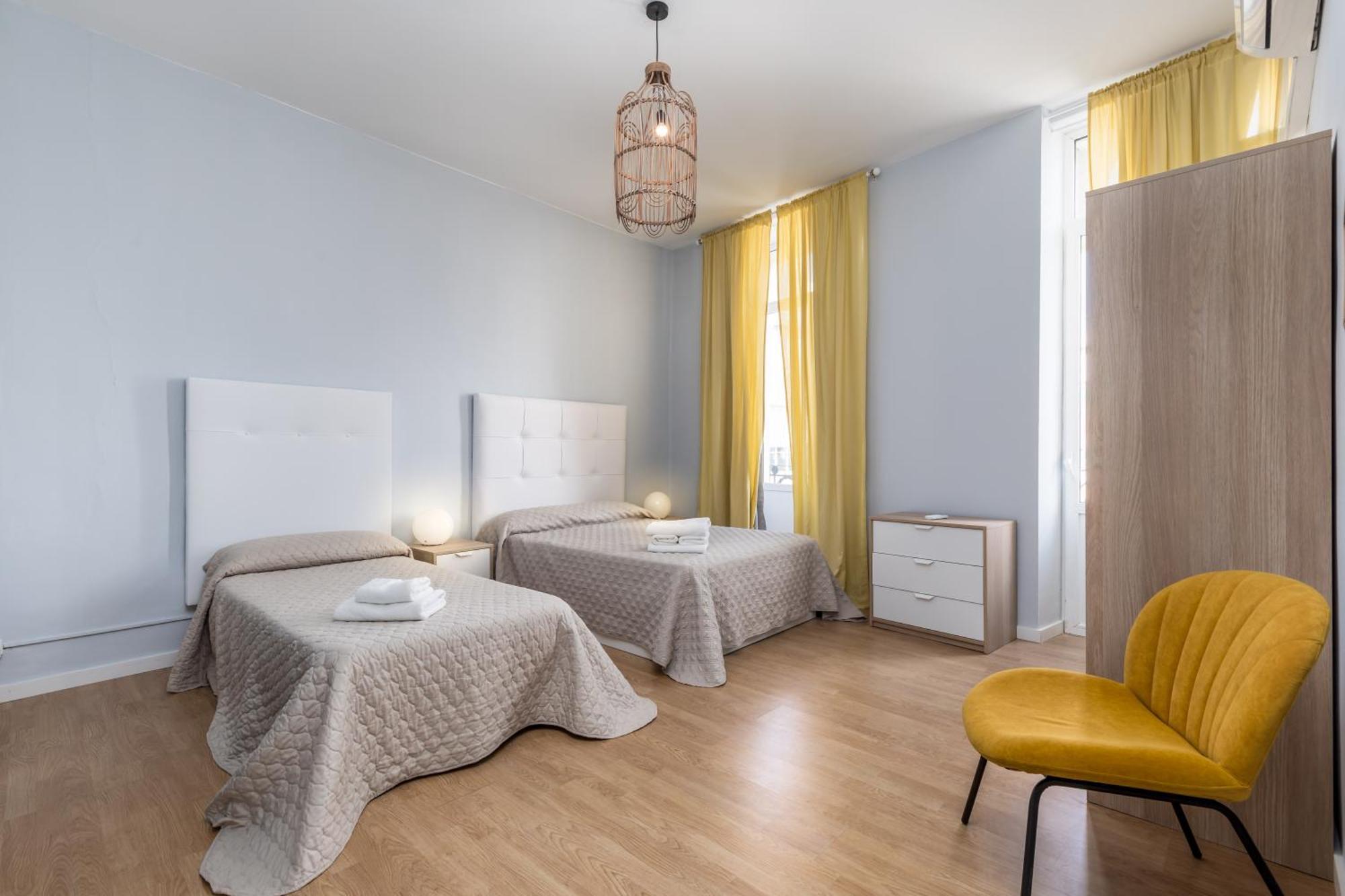 Travel Habitat Port Valencia. Apartment Valencia