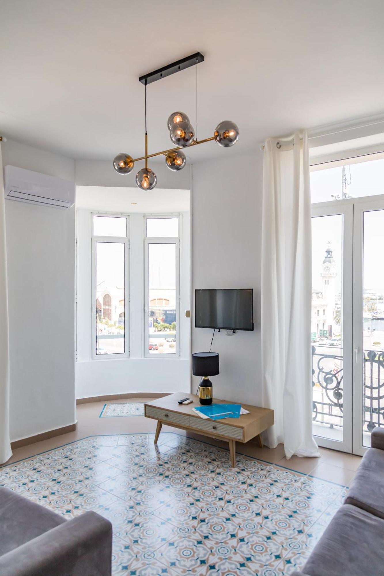 Travel Habitat Port Valencia. Apartment Valencia