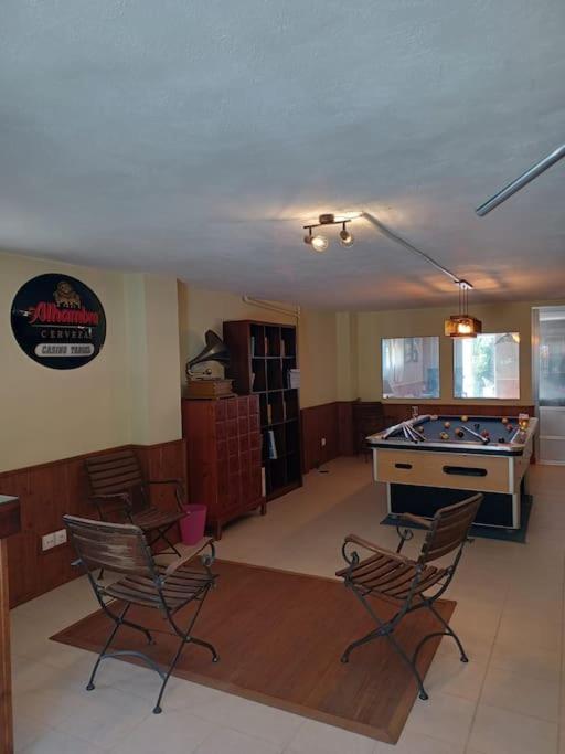 Beautiful With Huge Private Pool And Vineyard View *